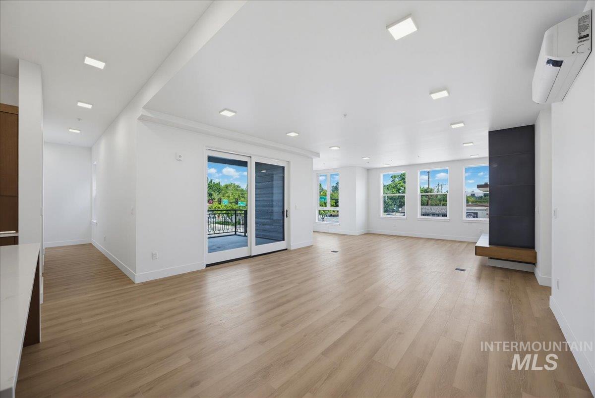 55 E State St Property Photo 3