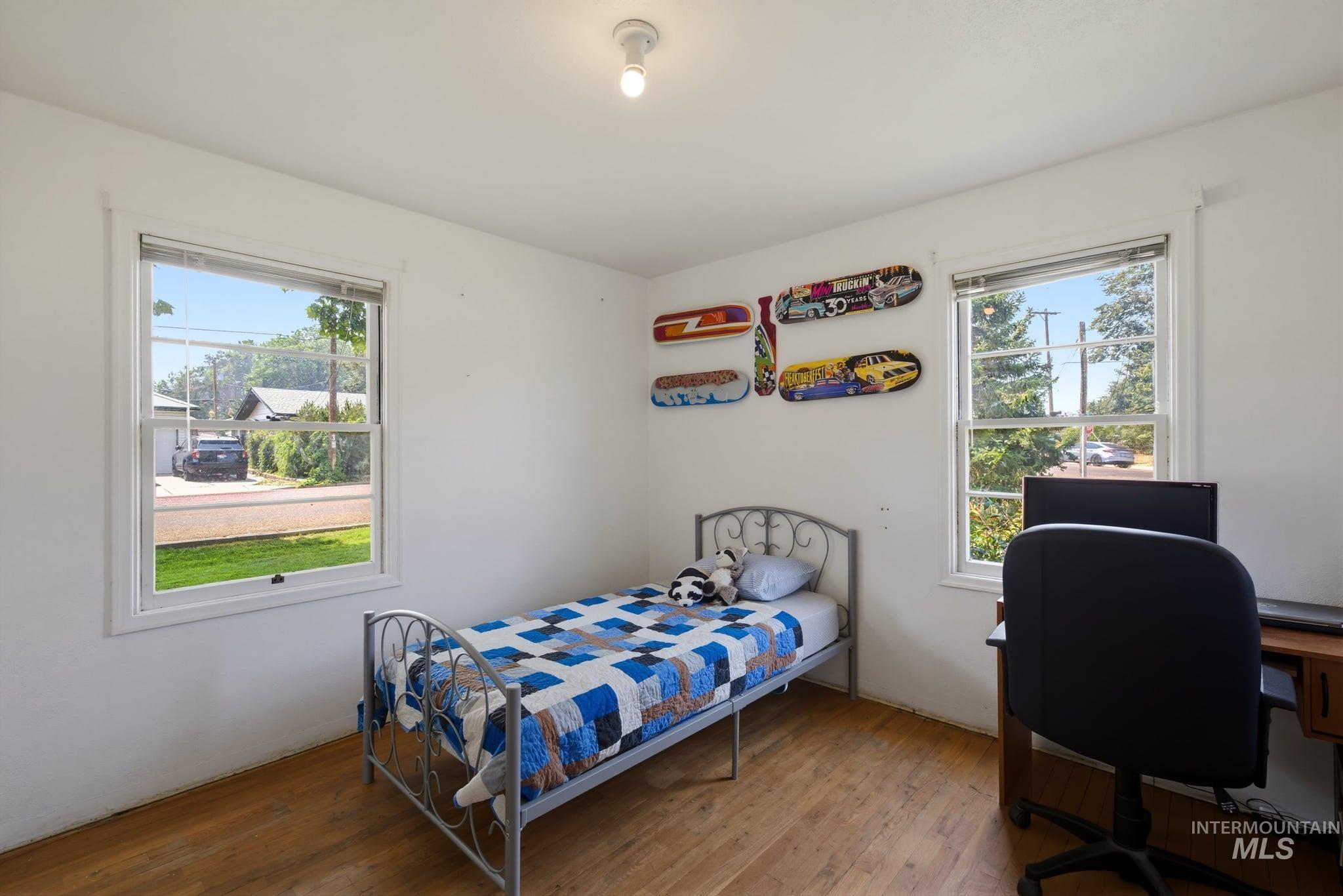 1107 E Logan Street Property Photo 11