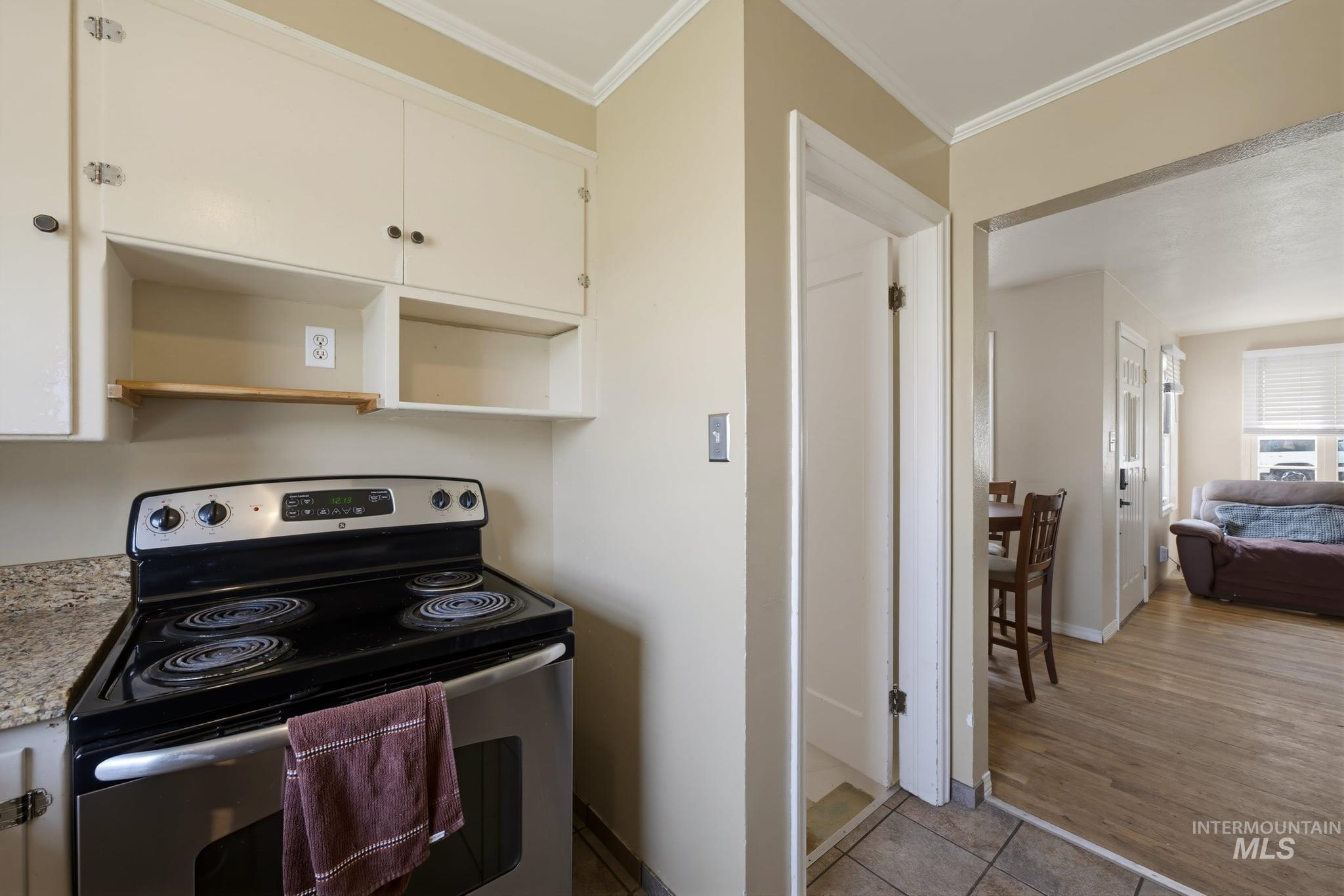 1107 E Logan Street Property Photo 24