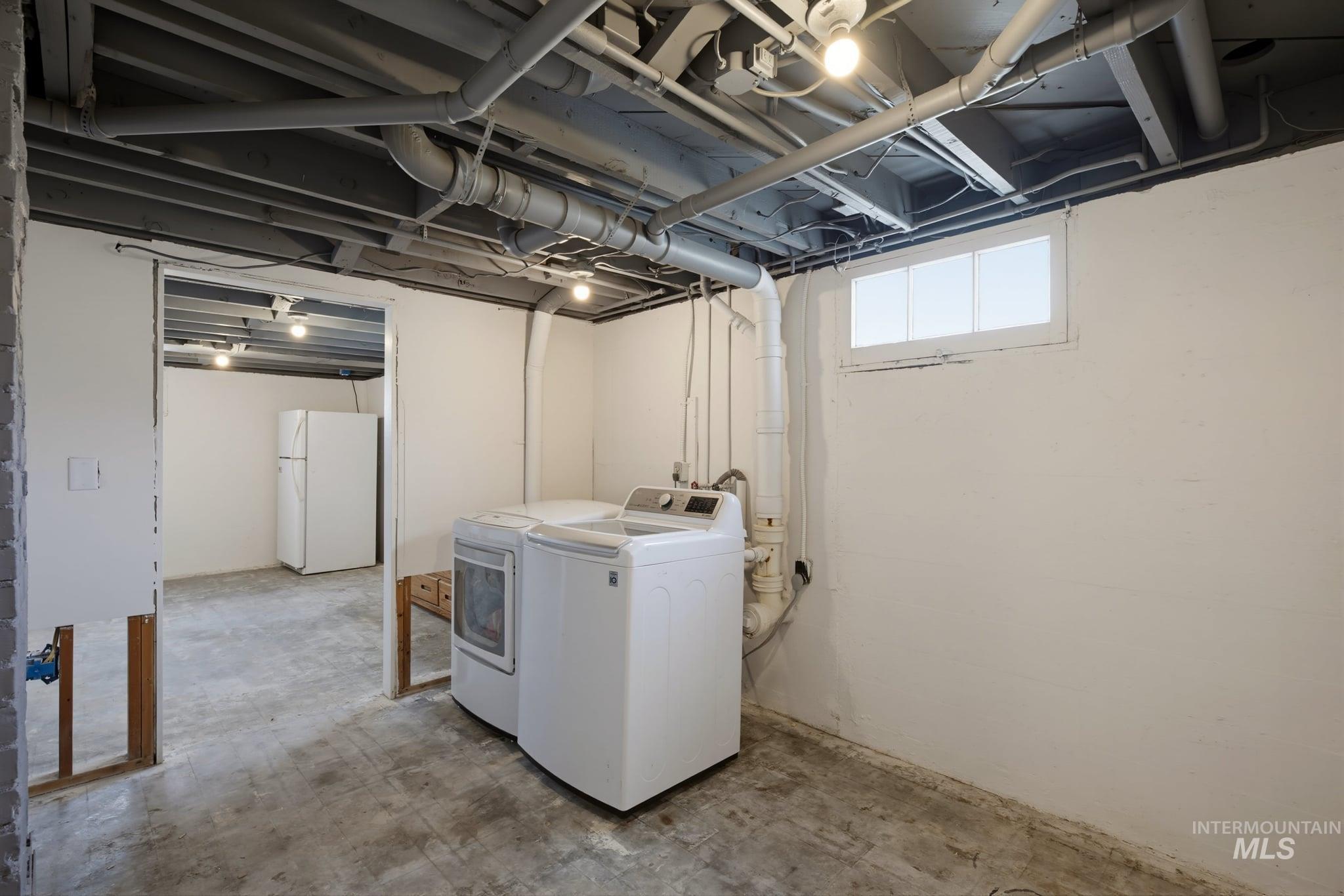 1107 E Logan Street Property Photo 27