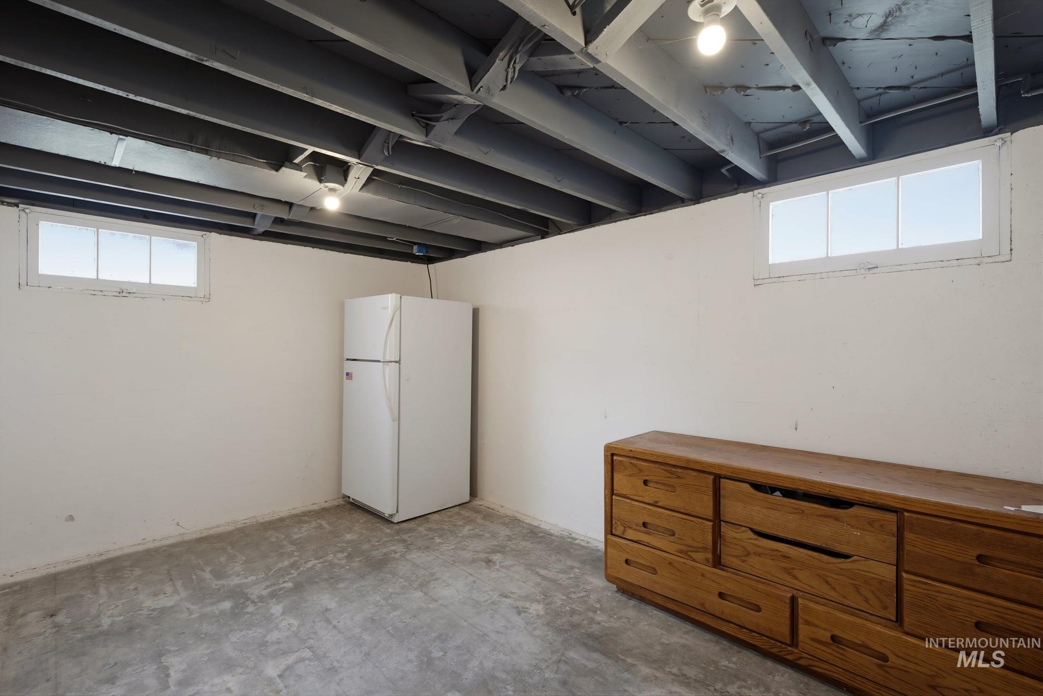 1107 E Logan Street Property Photo 28