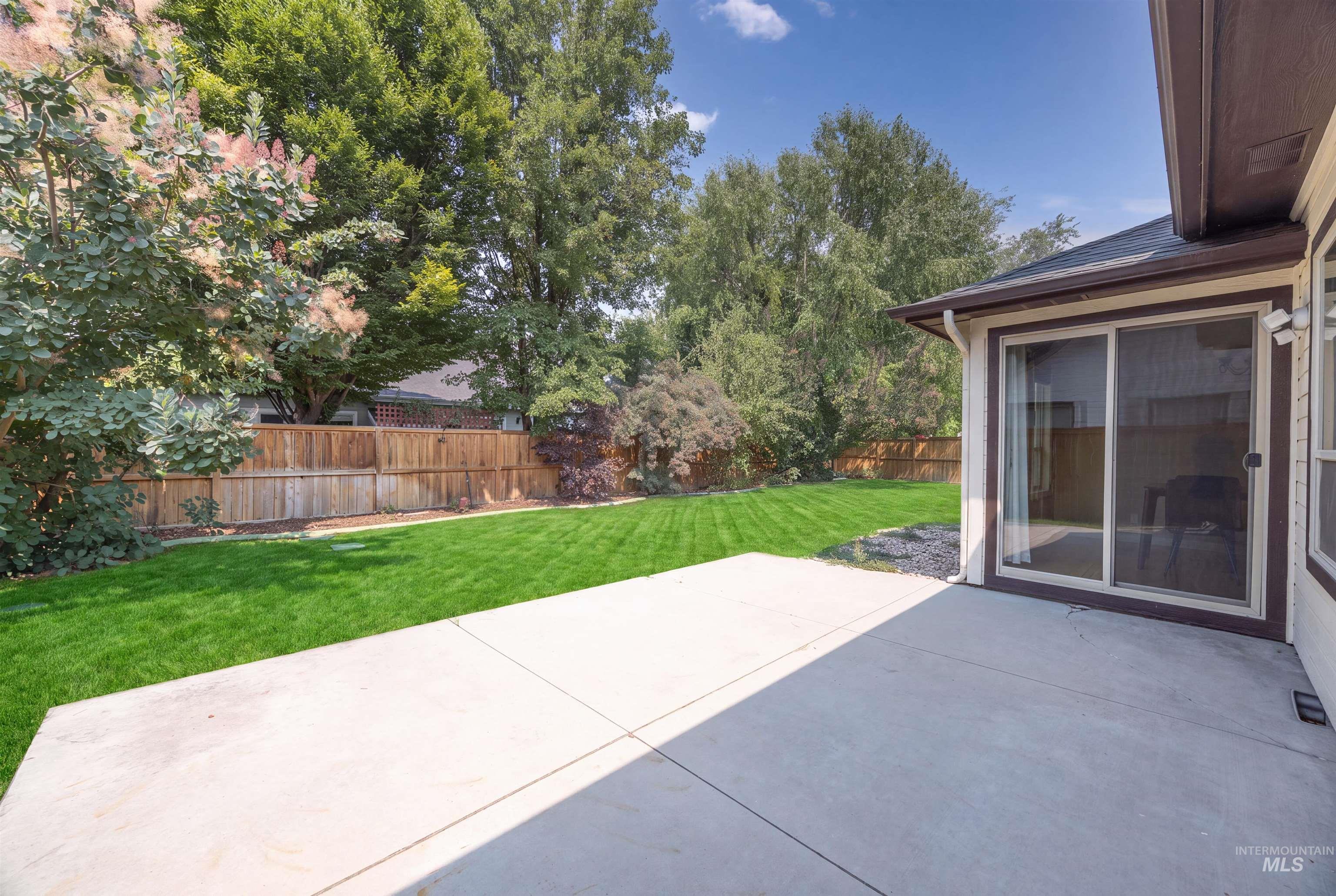 2548 E Omera Street Property Photo 45
