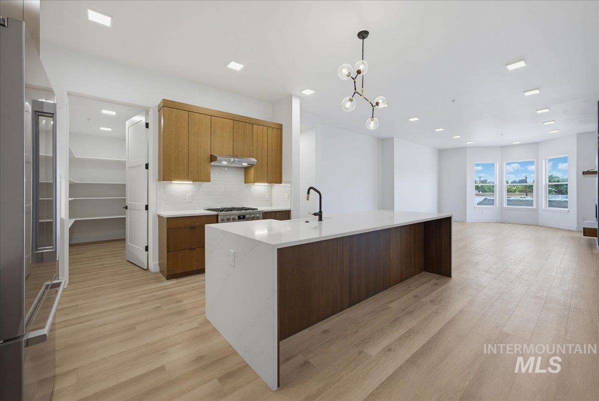 55 E State St Property Photo 2