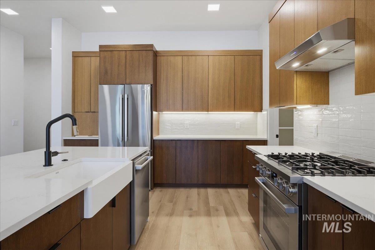 55 E State St Property Photo 5