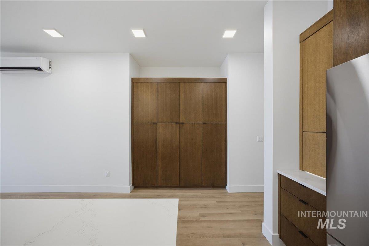 55 E State St Property Photo 6