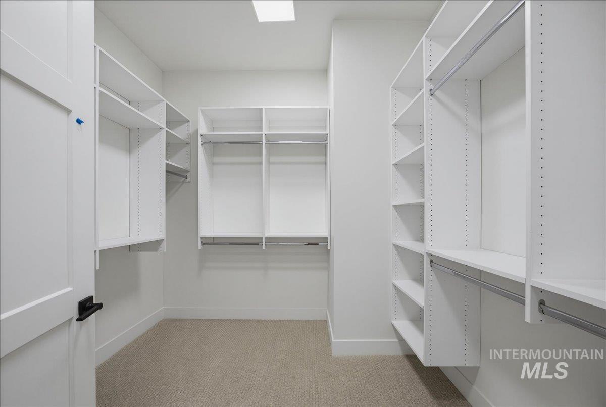 55 E State St Property Photo 15