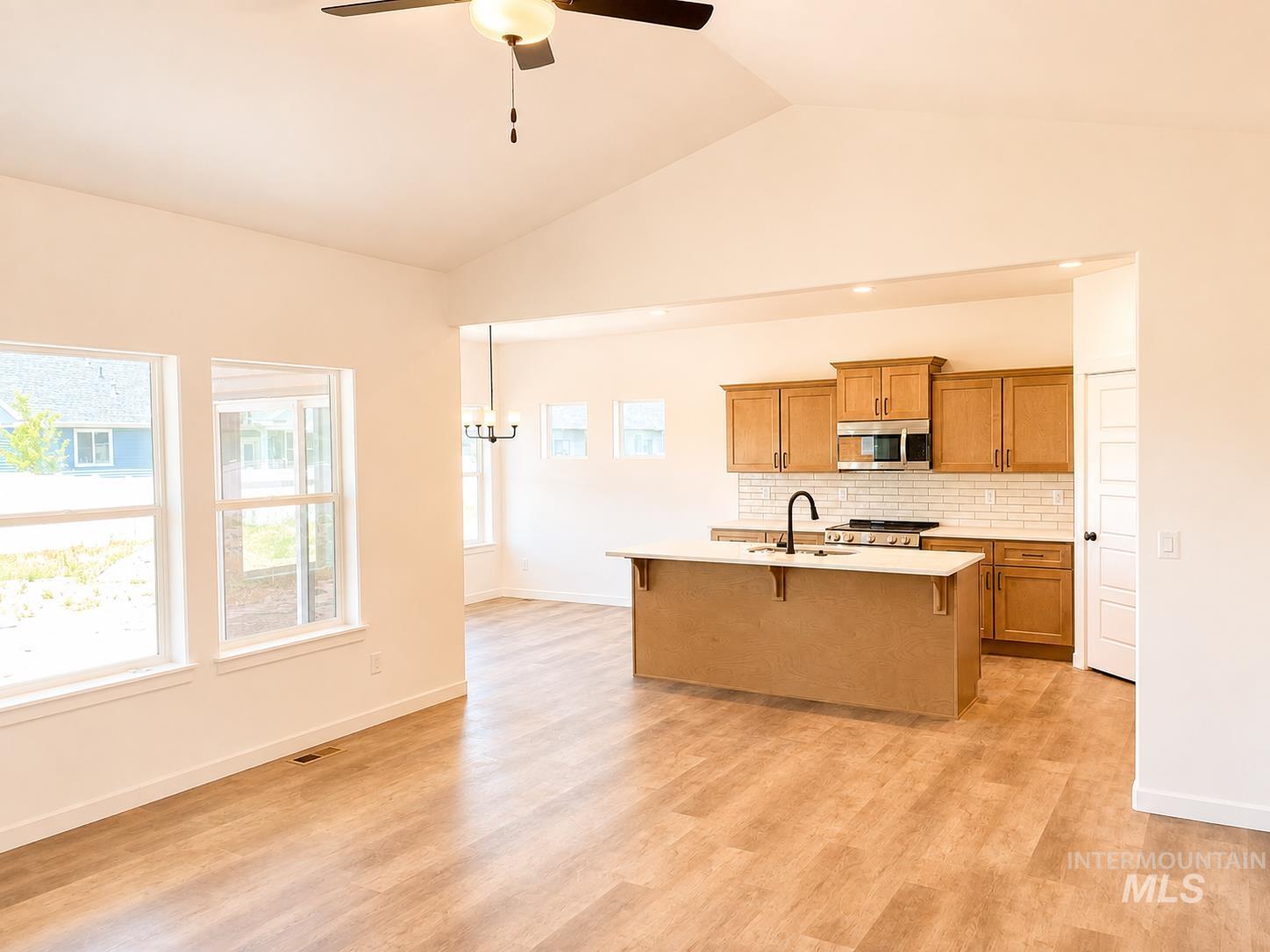1022 Paintbrush Ave Property Photo 6