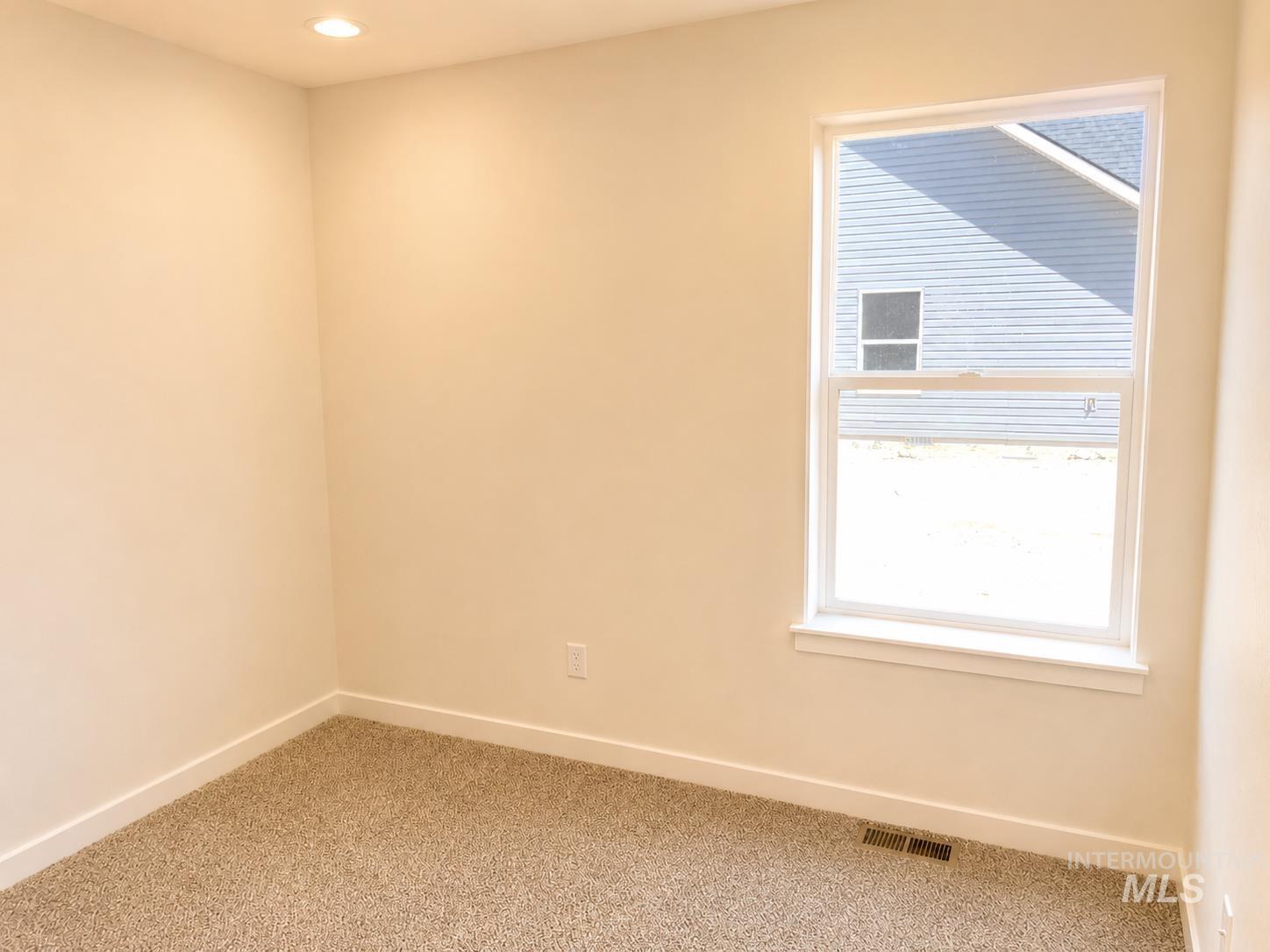 1022 Paintbrush Ave Property Photo 22