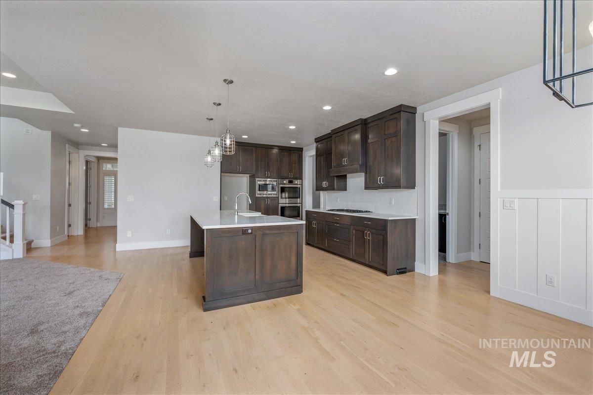 5893 N Vicenza Ave Property Photo 27