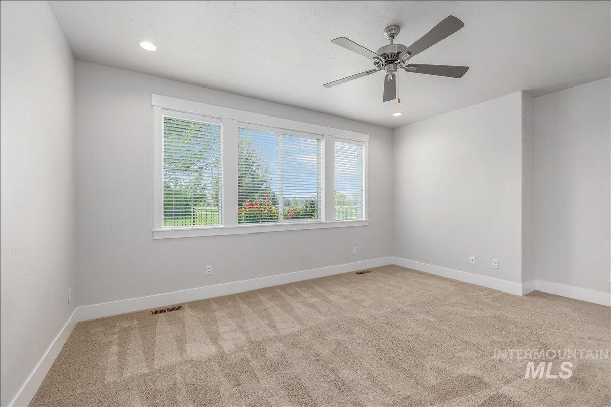 5893 N Vicenza Ave Property Photo 30