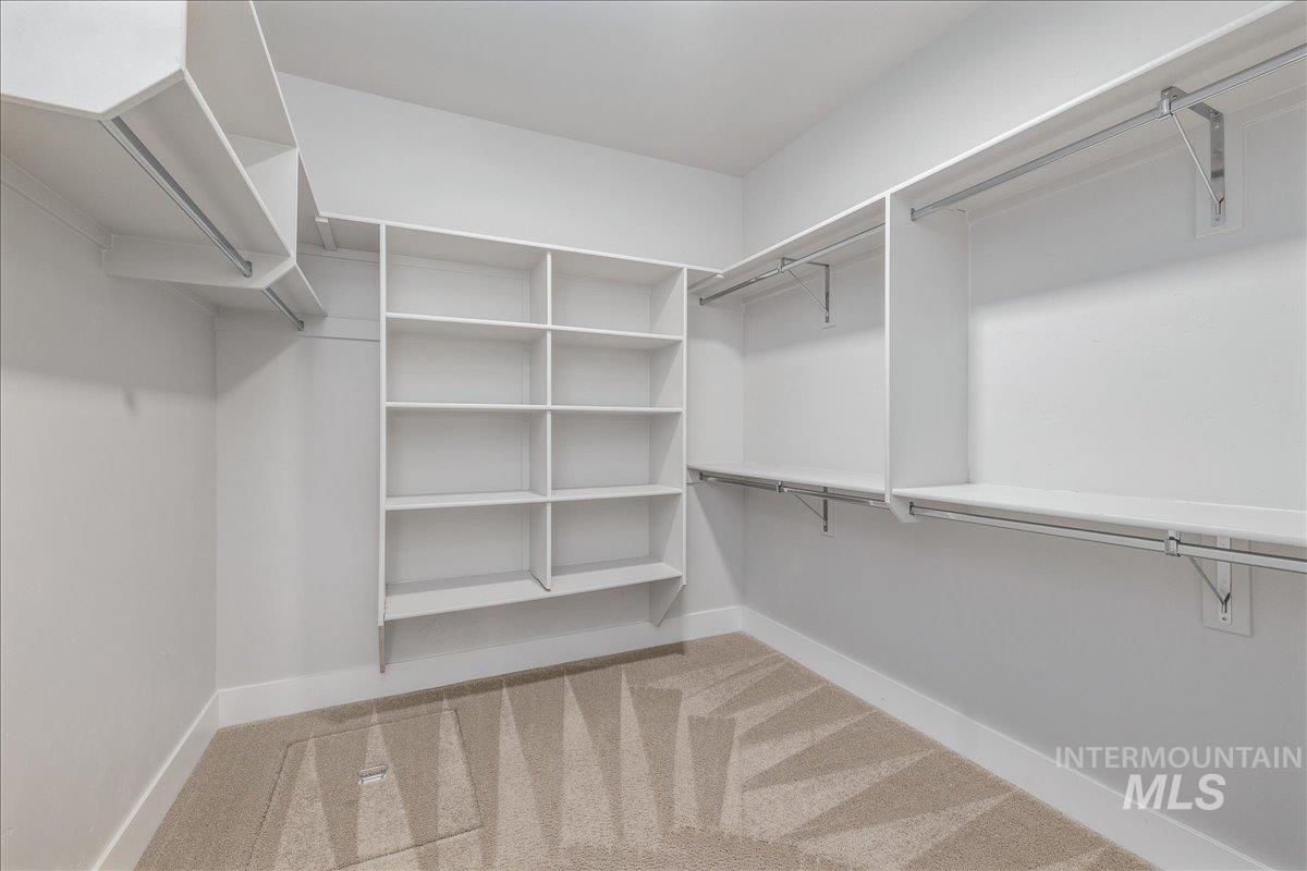 5893 N Vicenza Ave Property Photo 37