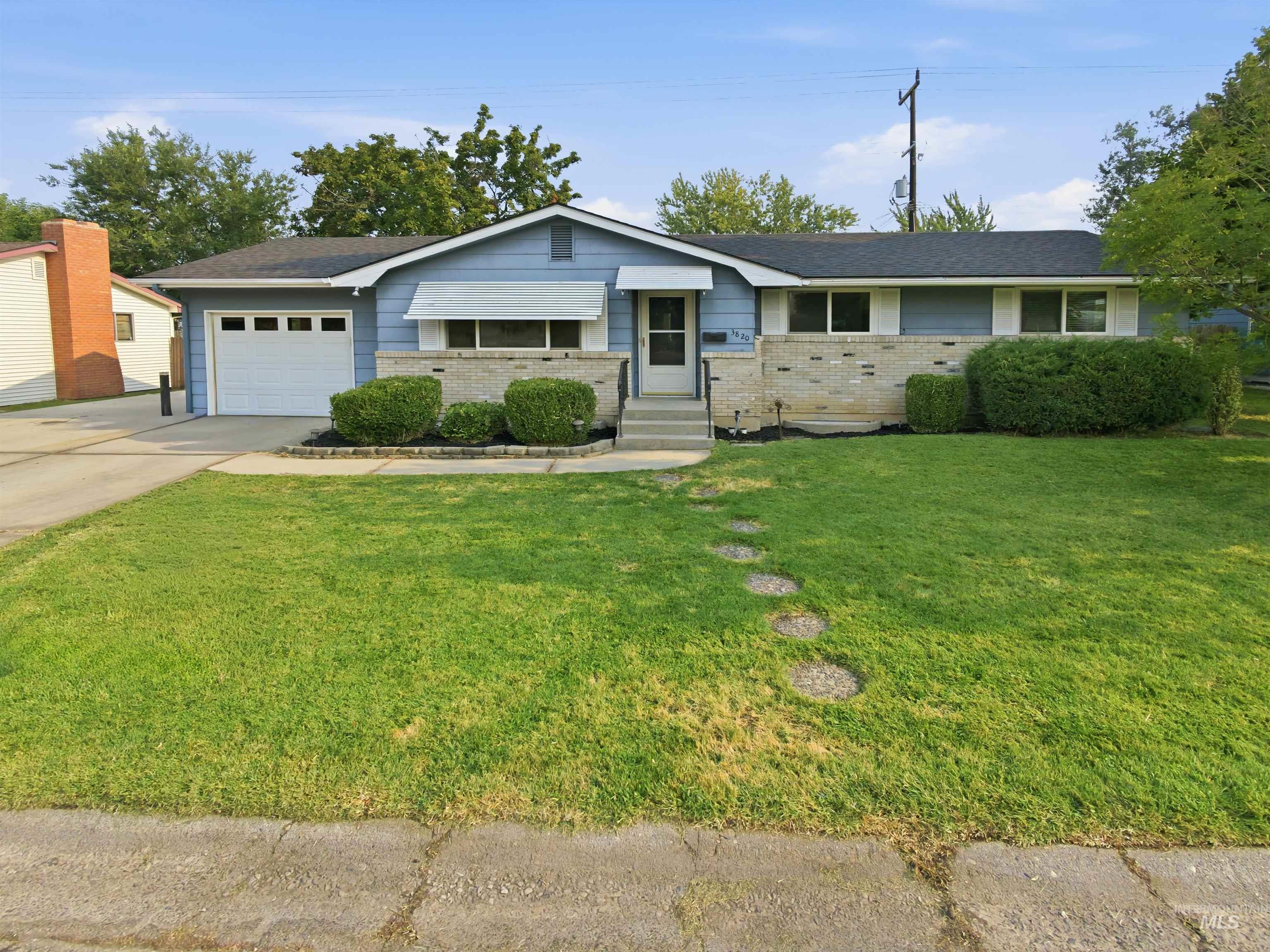 3820 W Pasadena Drive Property Photo 1