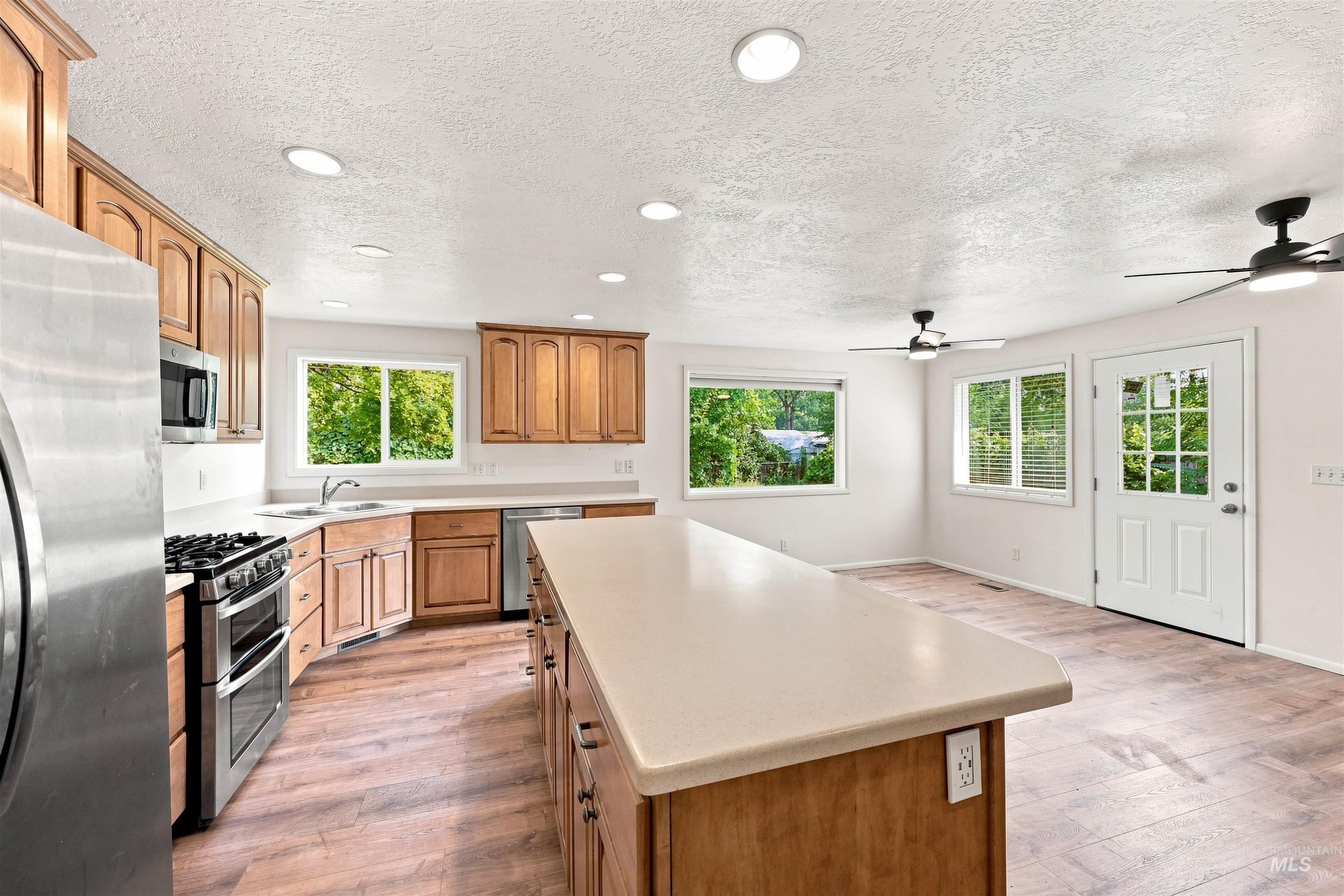 3820 W Pasadena Drive Property Photo 6