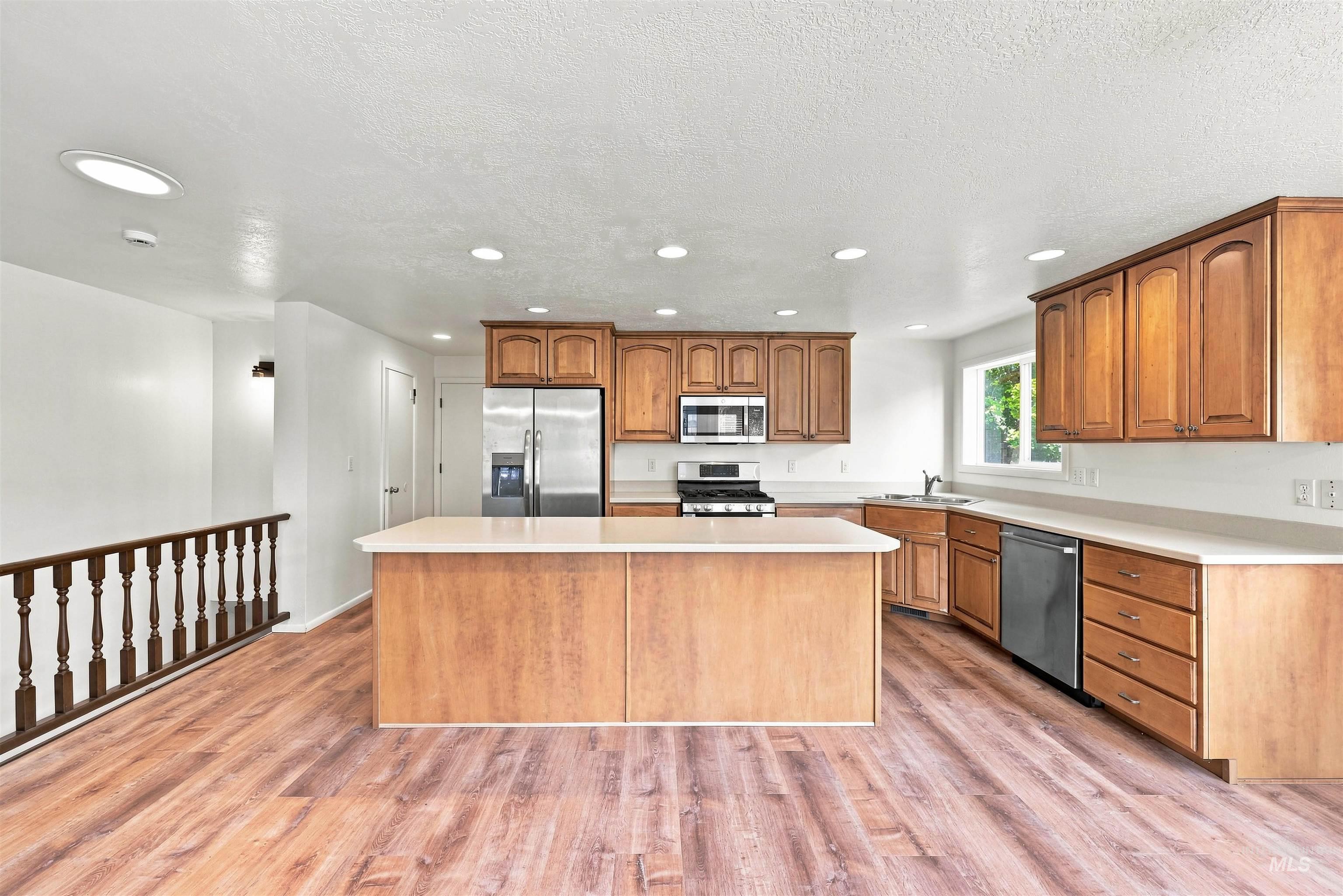 3820 W Pasadena Drive Property Photo 8