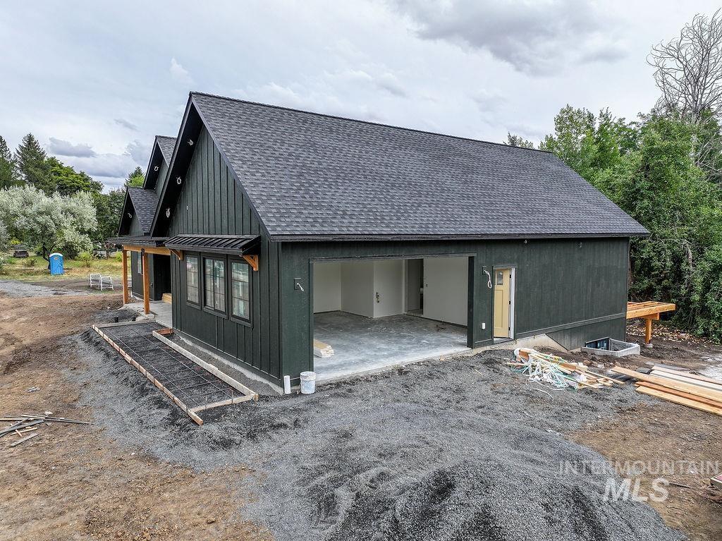 1062 N Mountain View Property Photo 6