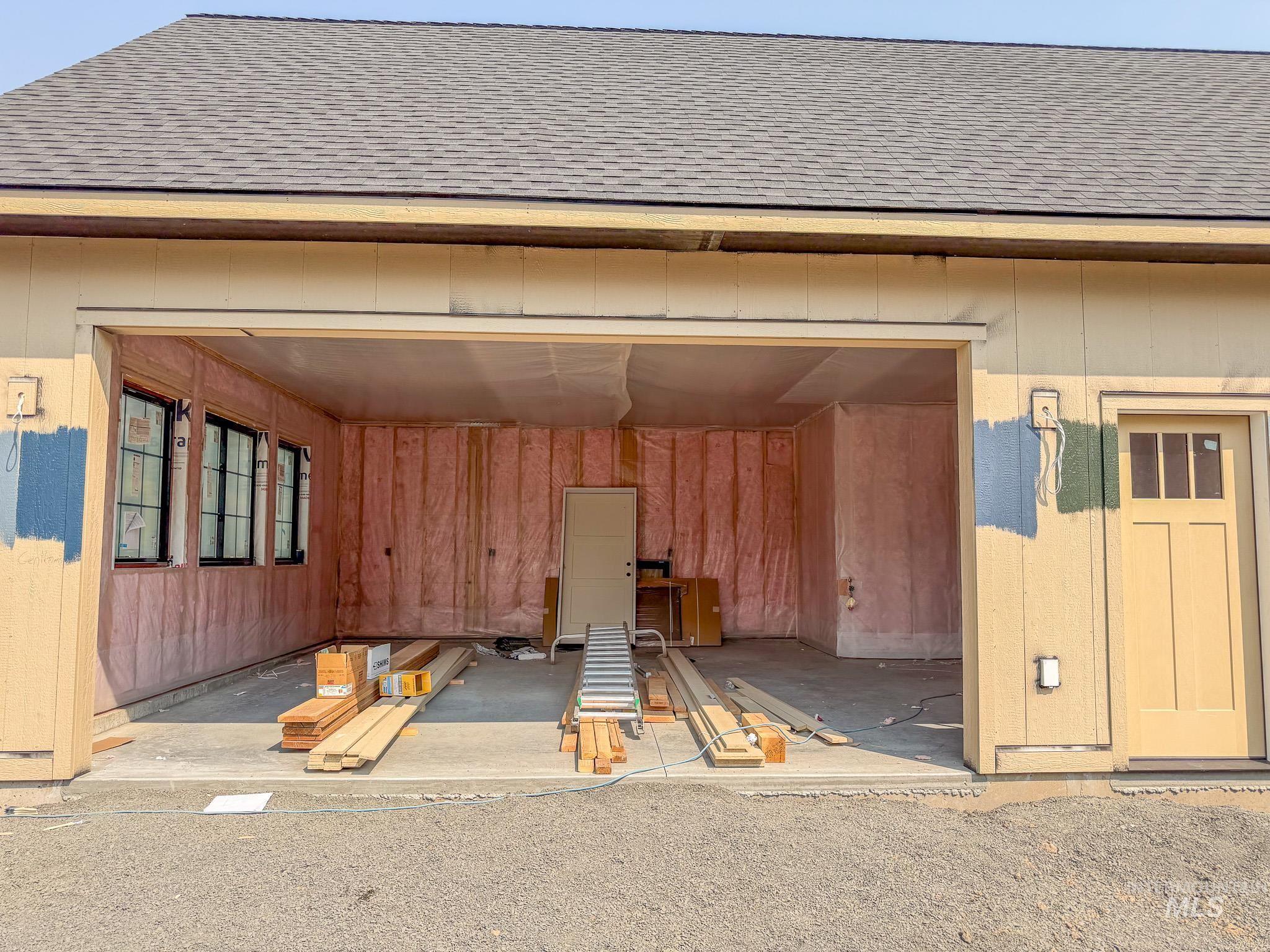 1062 N Mountain View Property Photo 15