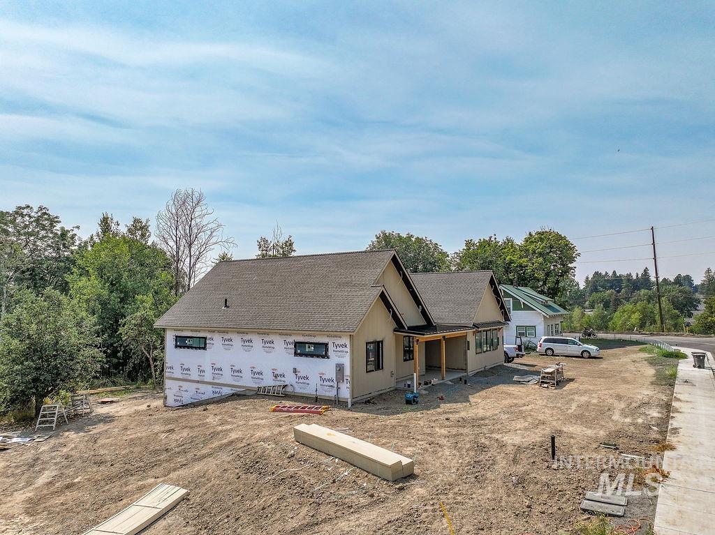 1062 N Mountain View Property Photo 19