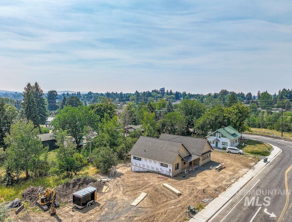 1062 N Mountain View Property Photo 21