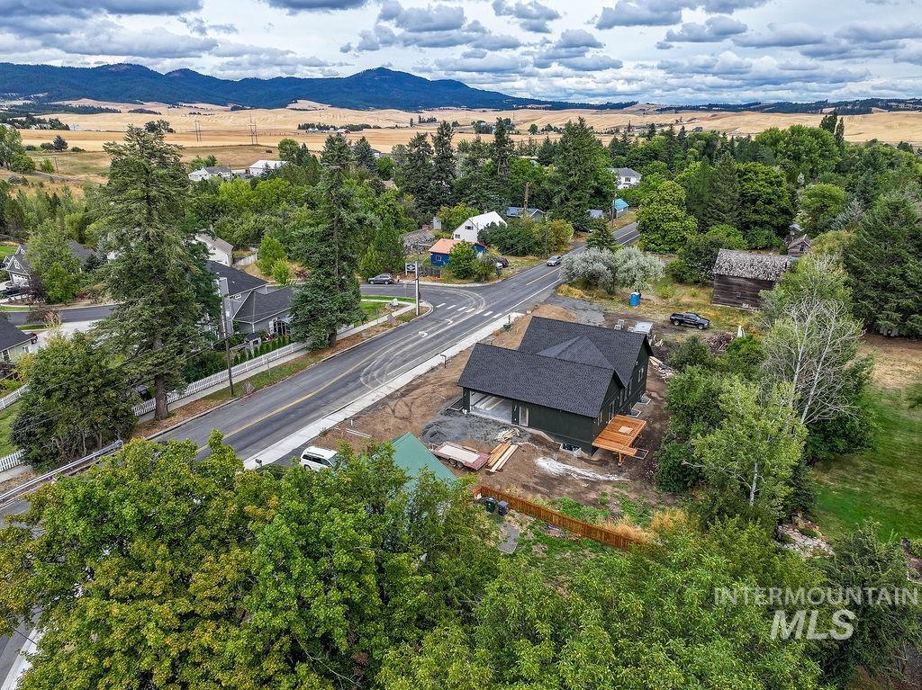 1062 N Mountain View Property Photo 24