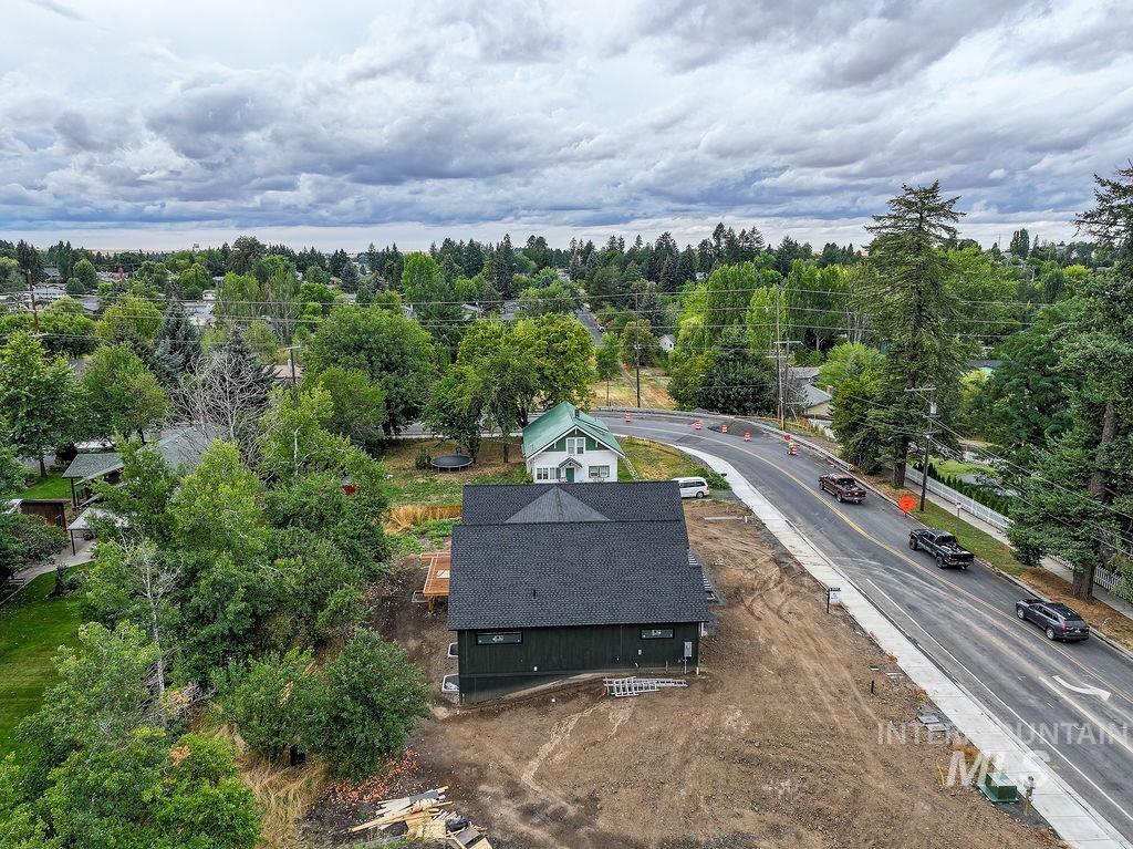 1062 N Mountain View Property Photo 25