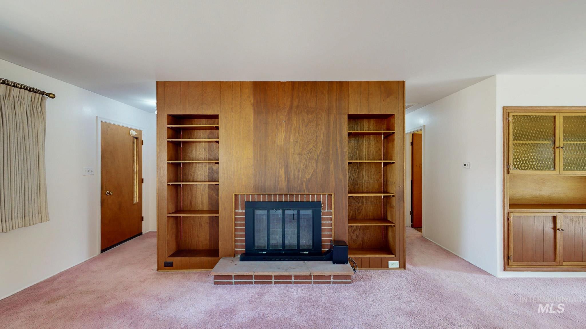 818 N Sunrise Blvd. Property Photo 5