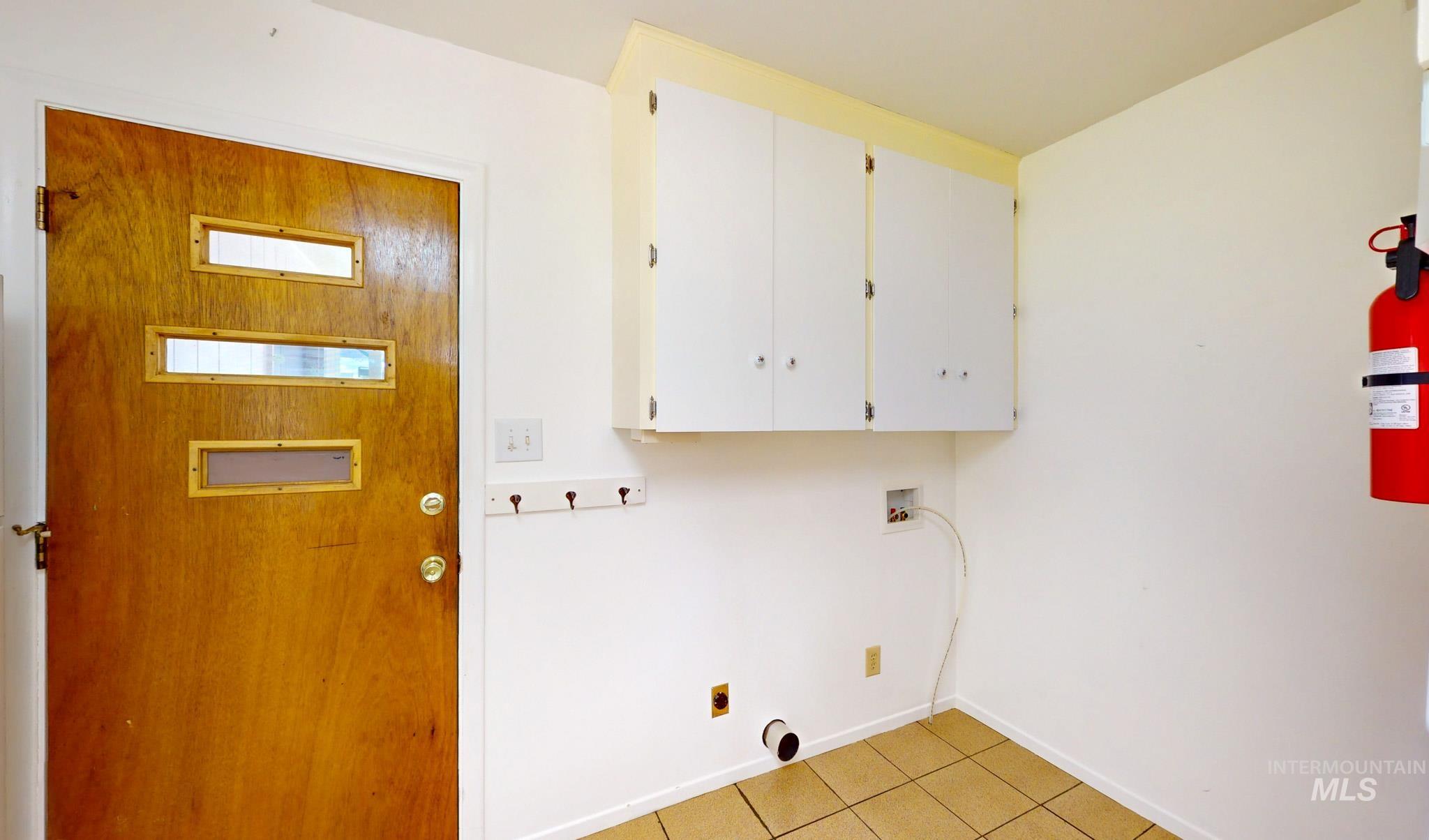818 N Sunrise Blvd. Property Photo 14