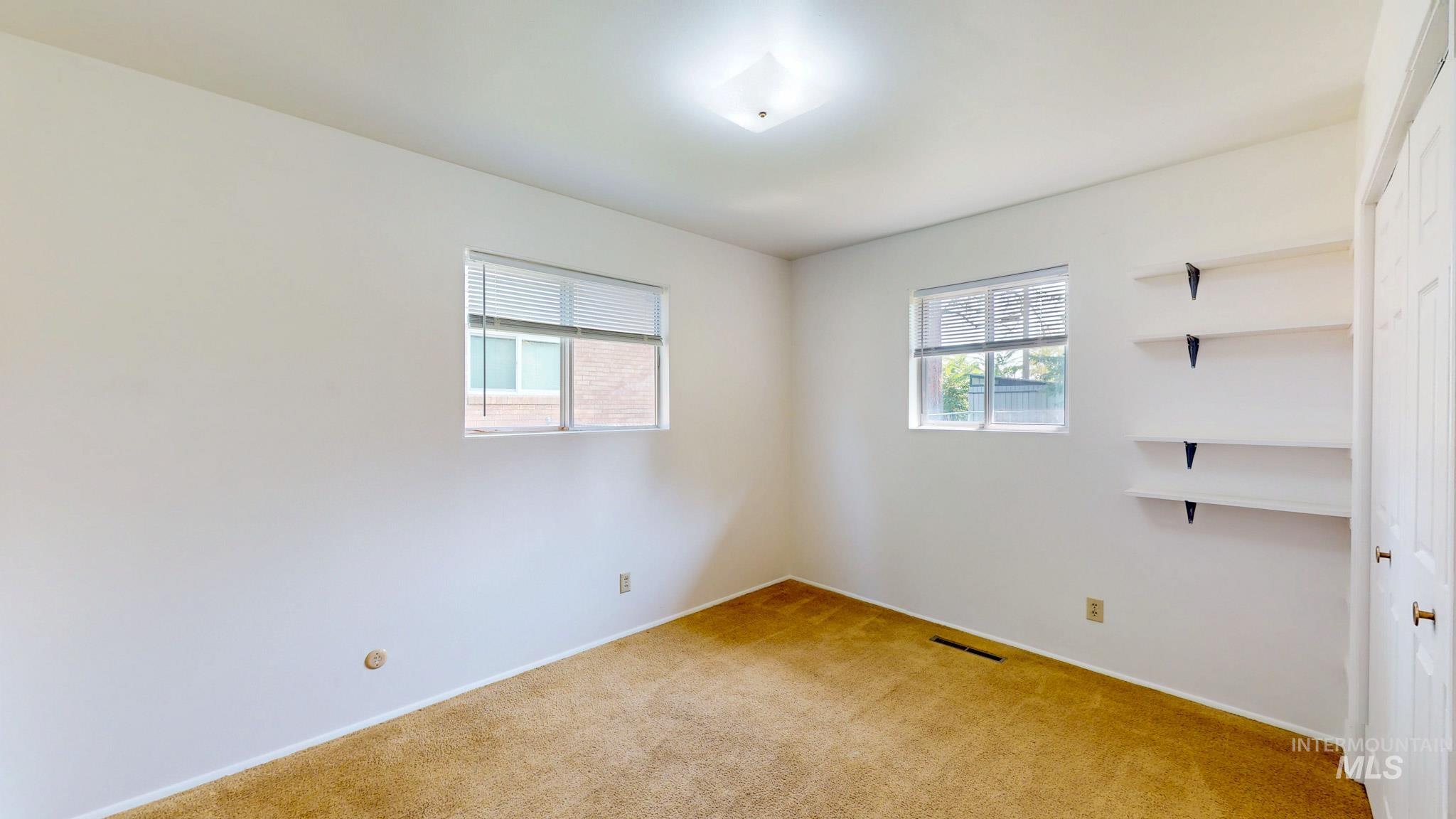 818 N Sunrise Blvd. Property Photo 17