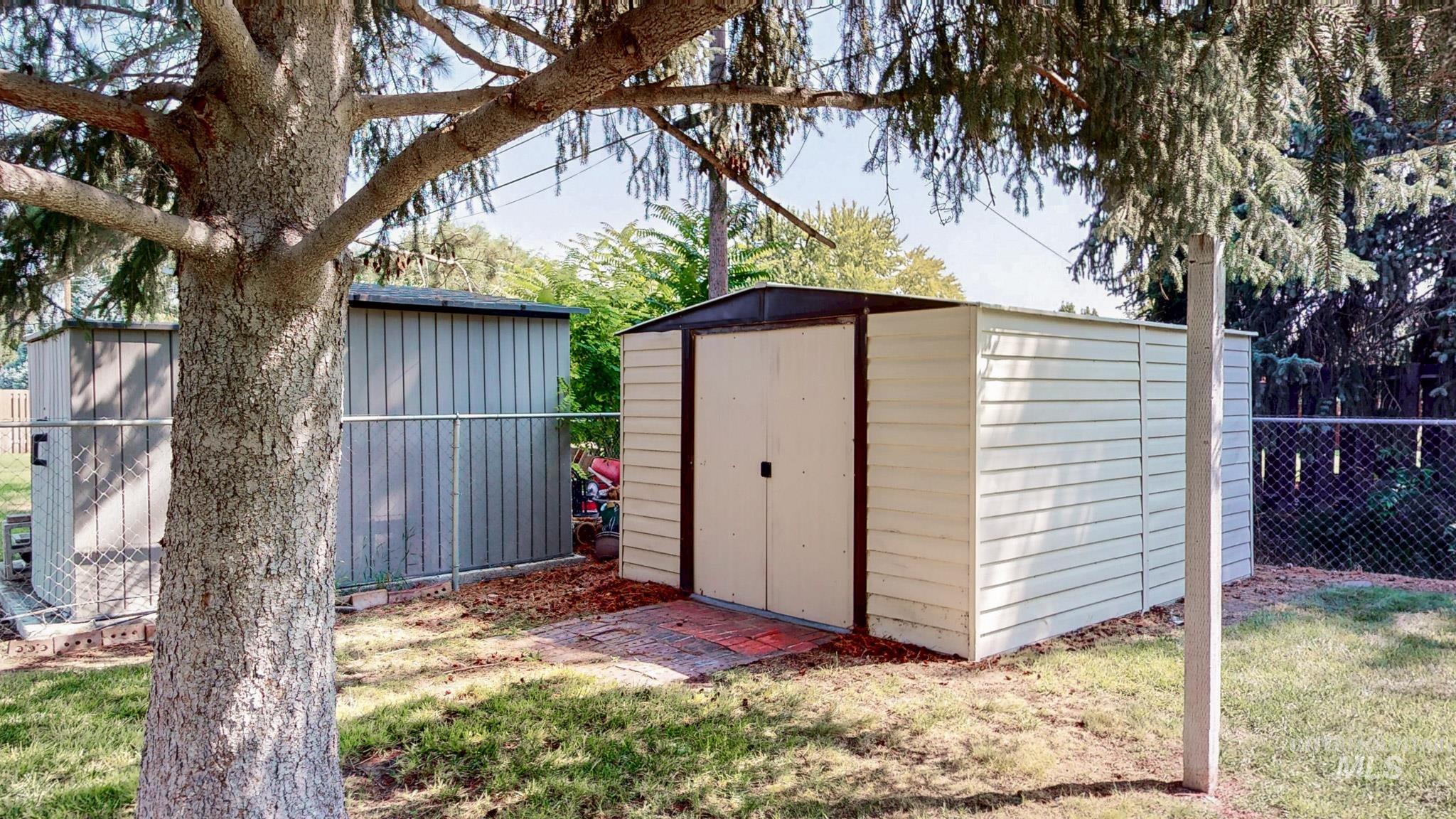818 N Sunrise Blvd. Property Photo 33