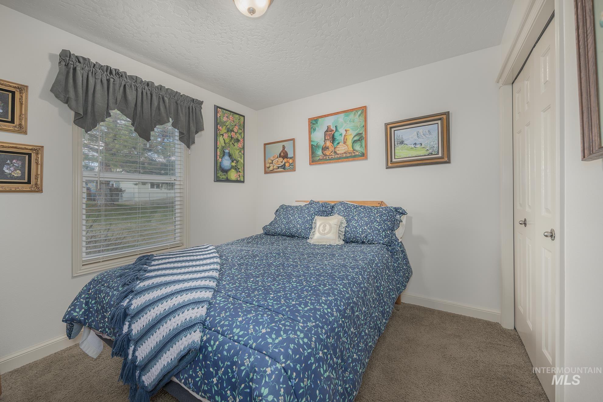 5710 Howard Ln Property Photo 21