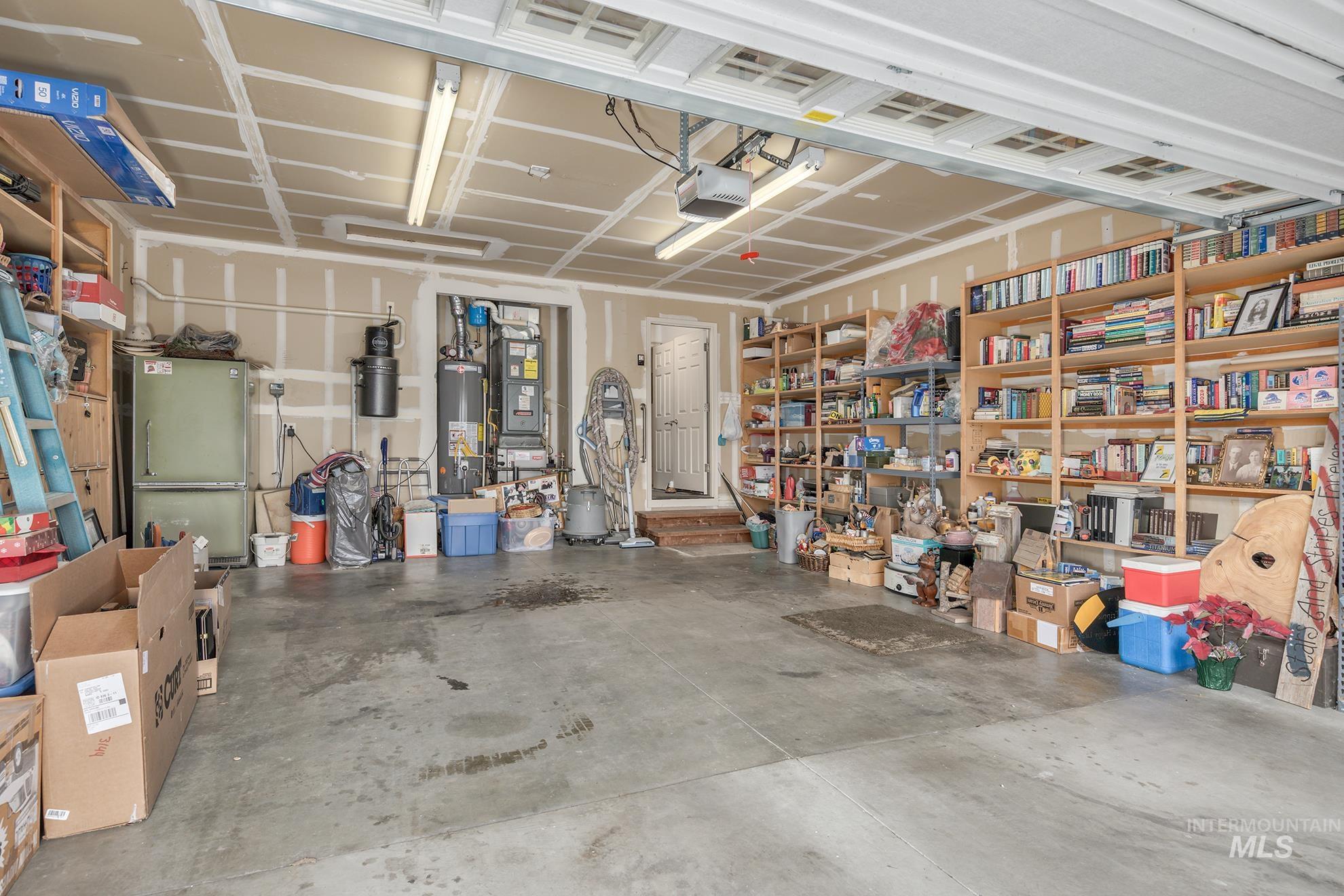 5710 Howard Ln Property Photo 29
