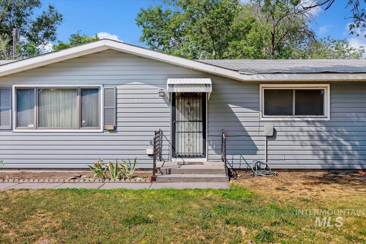 1623 H Street Property Photo 2