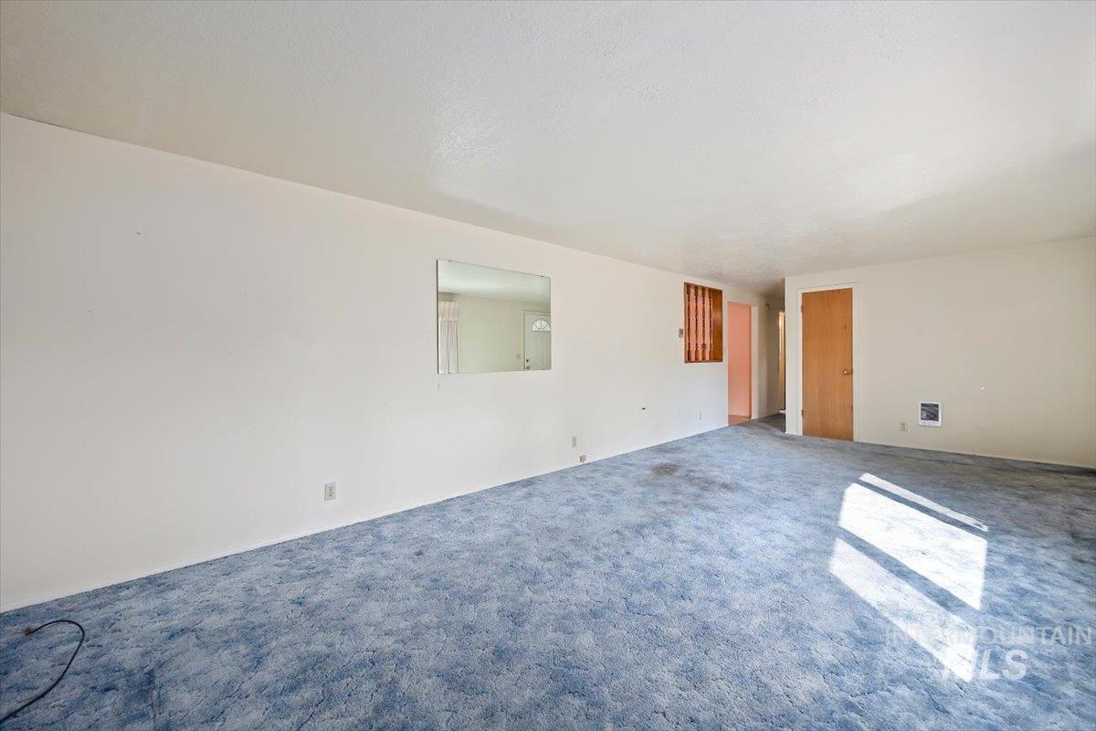 1623 H Street Property Photo 5