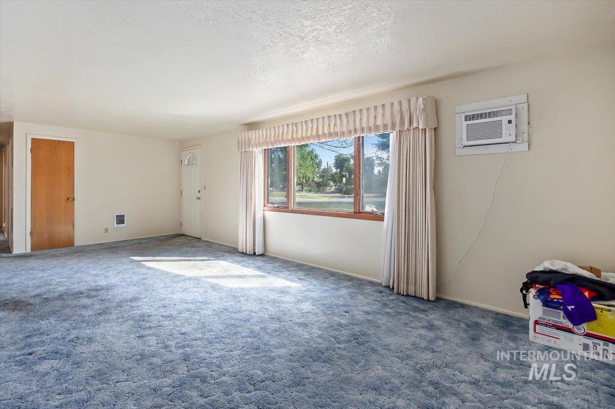 1623 H Street Property Photo 6