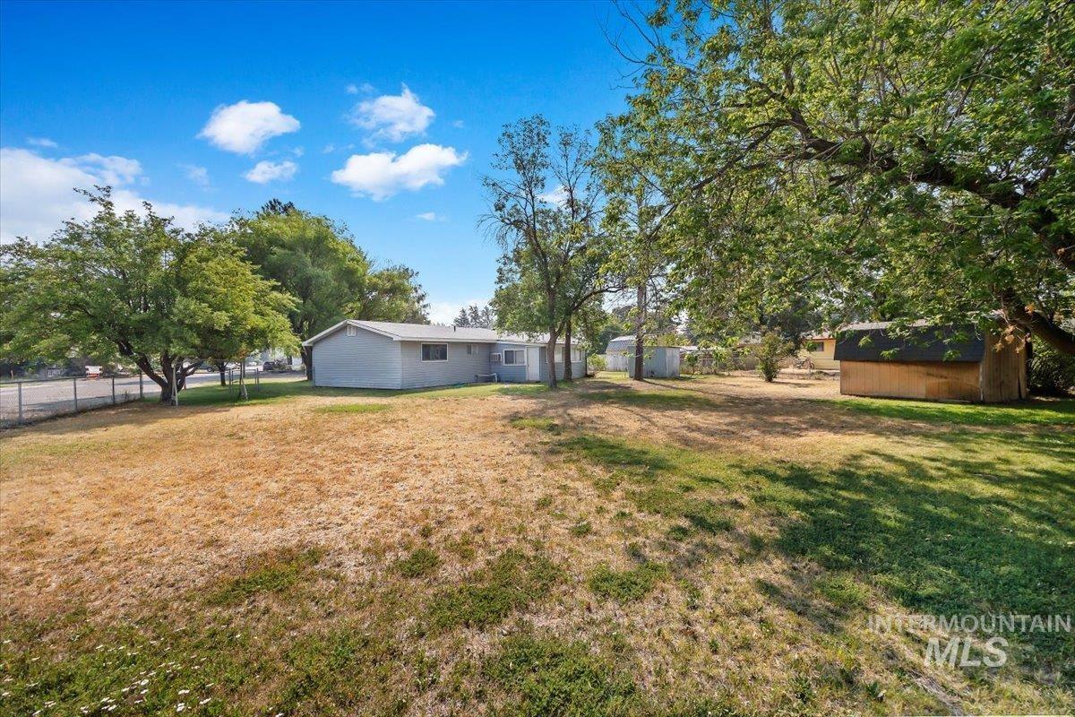 1623 H Street Property Photo 22
