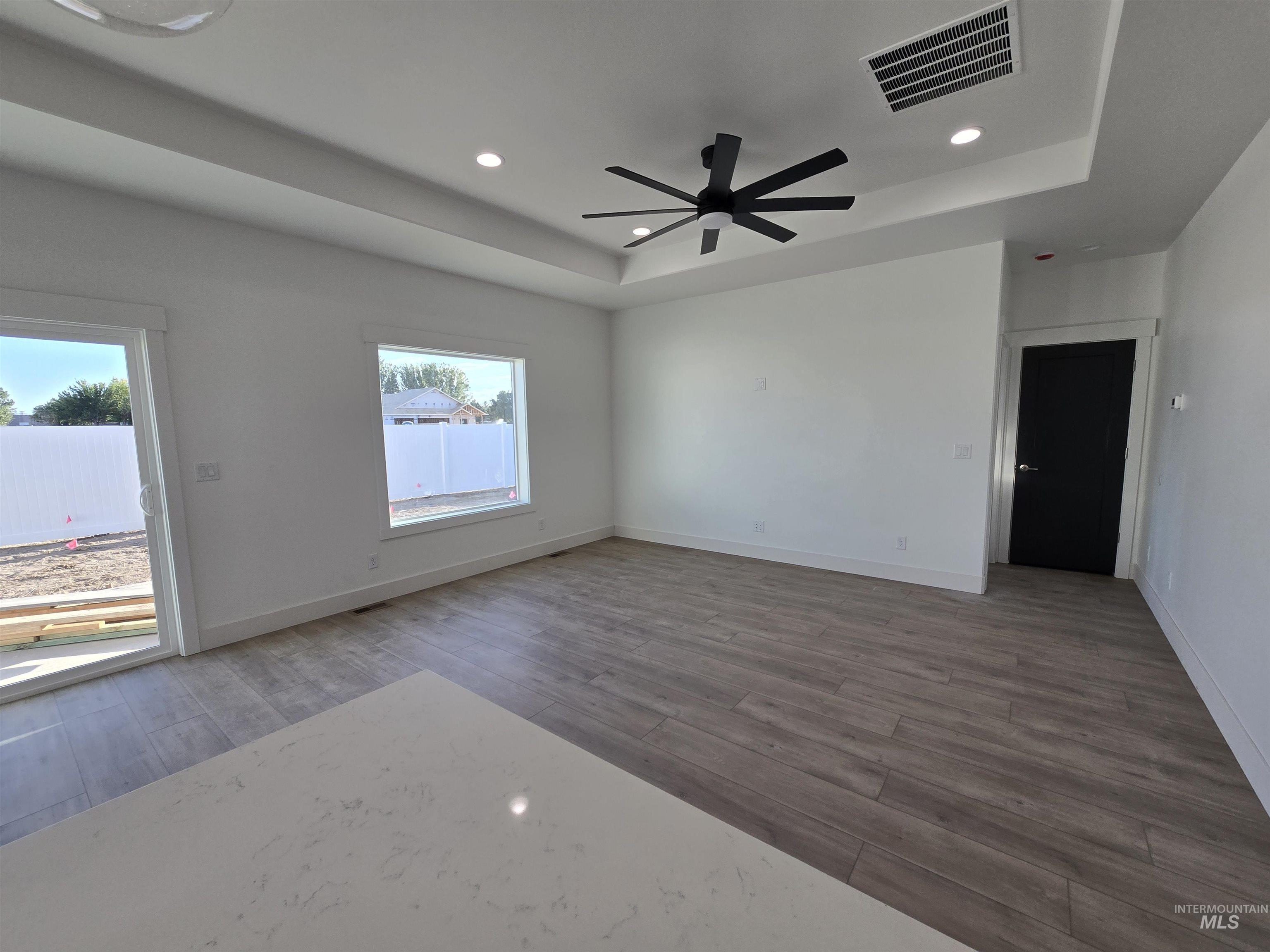 3122 Orion Ave Property Photo 10