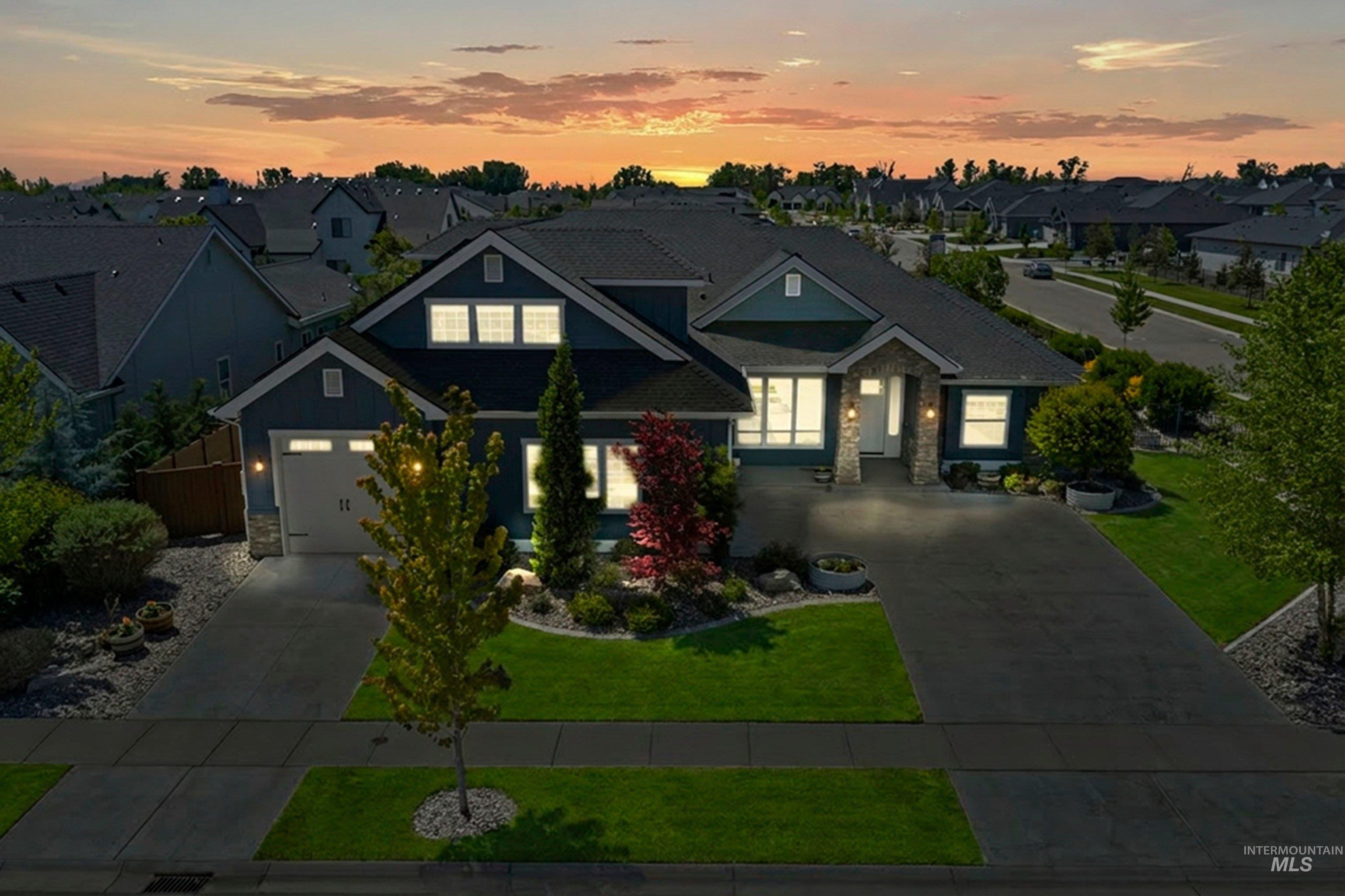 2559 N Synergy Ave. Property Photo 3
