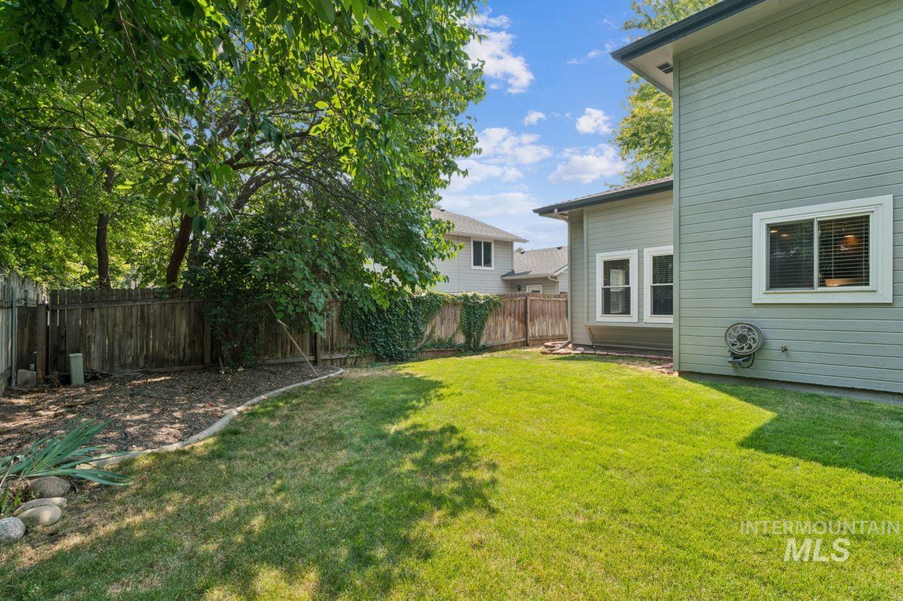 4832 N Fieldcrest Pl Property Photo 39