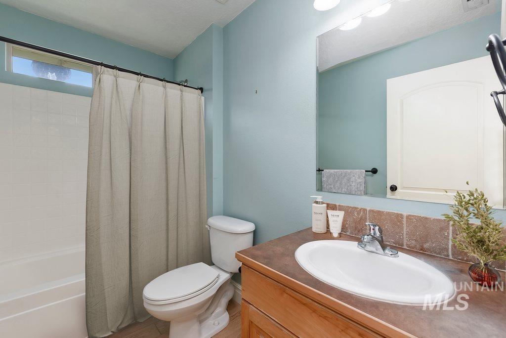 3968 N Quenzer Way Property Photo 16