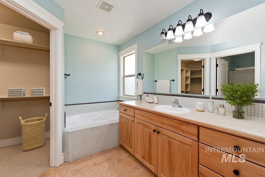 3968 N Quenzer Way Property Photo 23