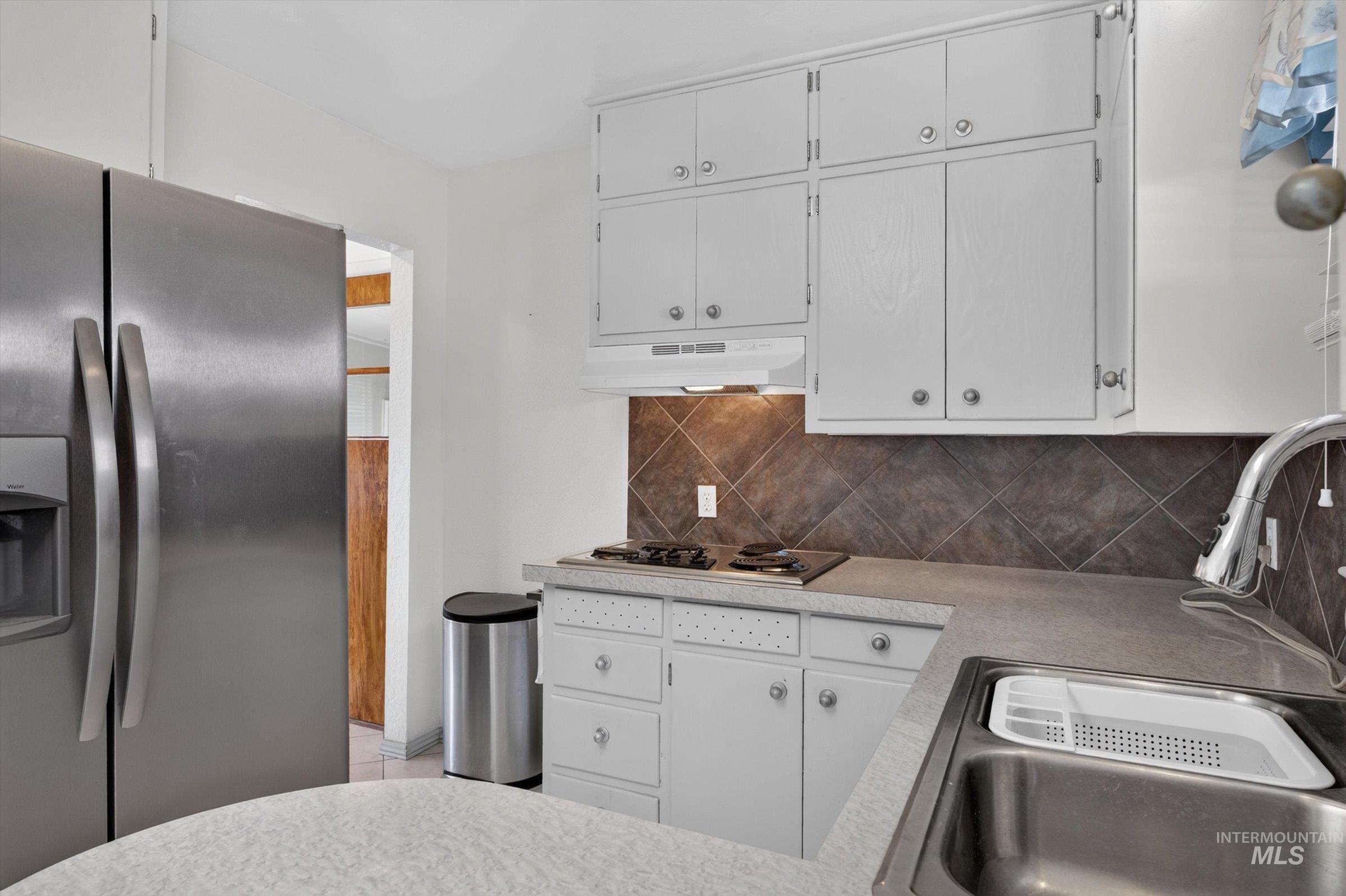 1119 Meadowbrook Ln Property Photo 16