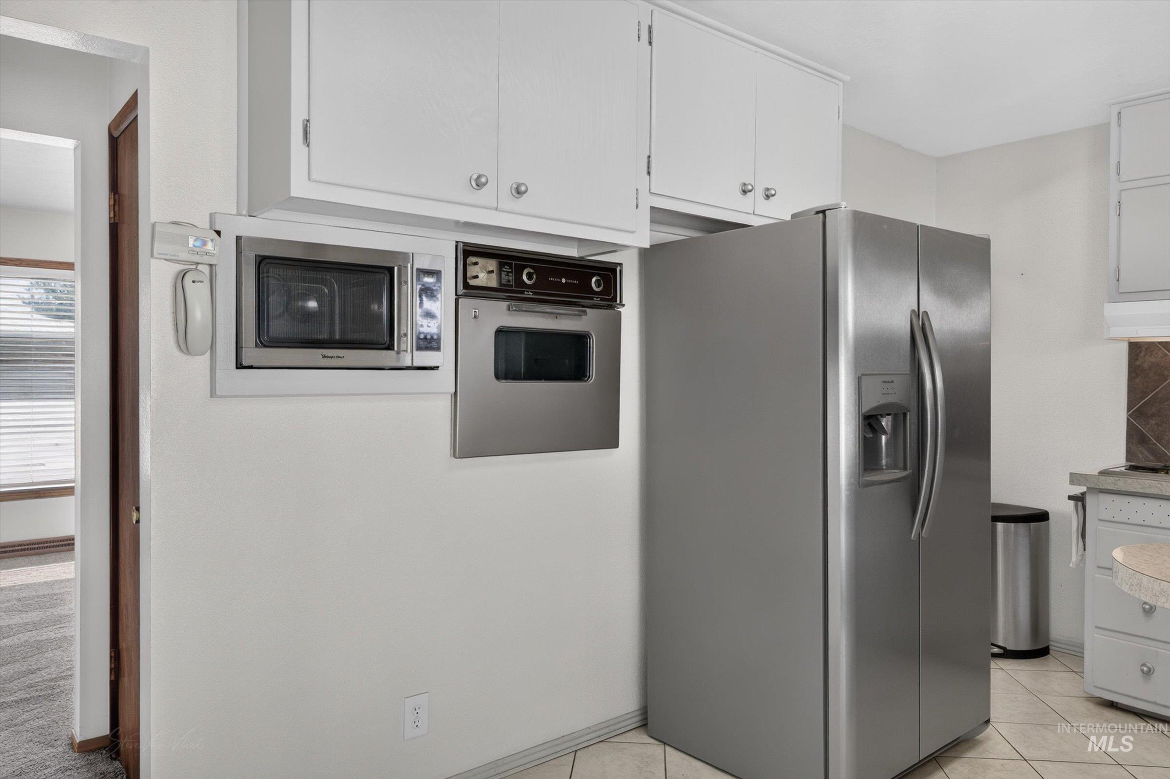 1119 Meadowbrook Ln Property Photo 17