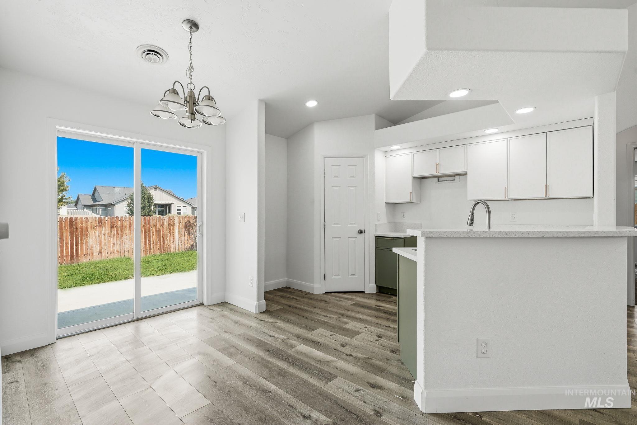 4180 S Rangewood Way Property Photo 18
