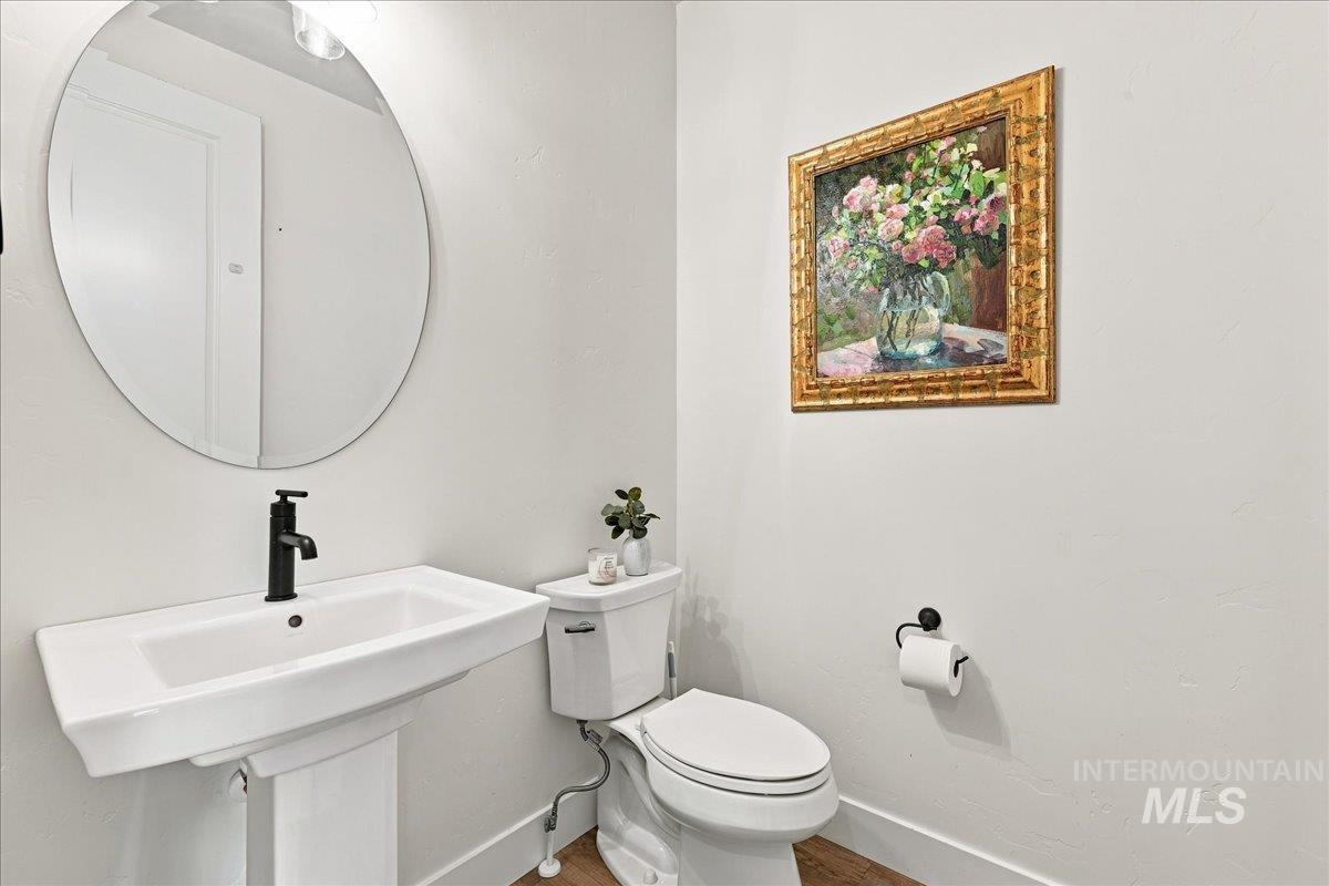 921 E Viedma St Property Photo 27
