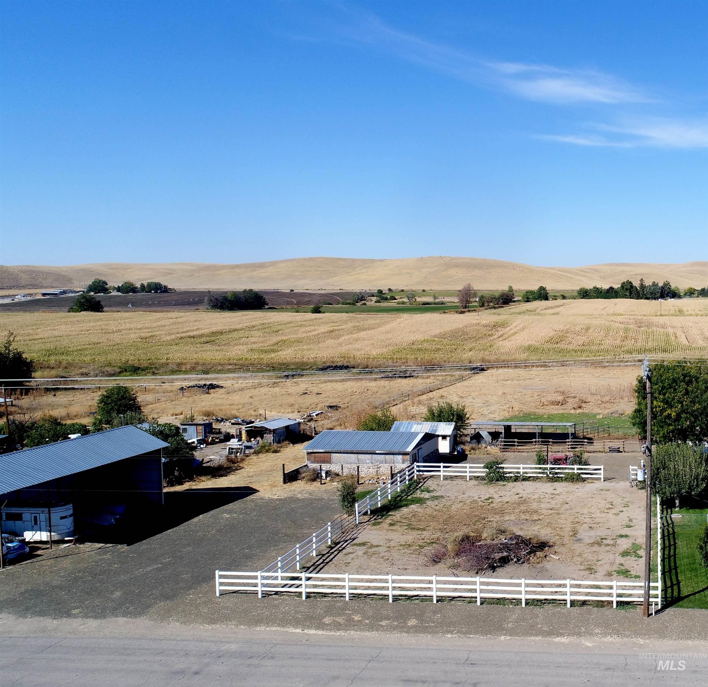 5656 Hillview Road Property Photo 2