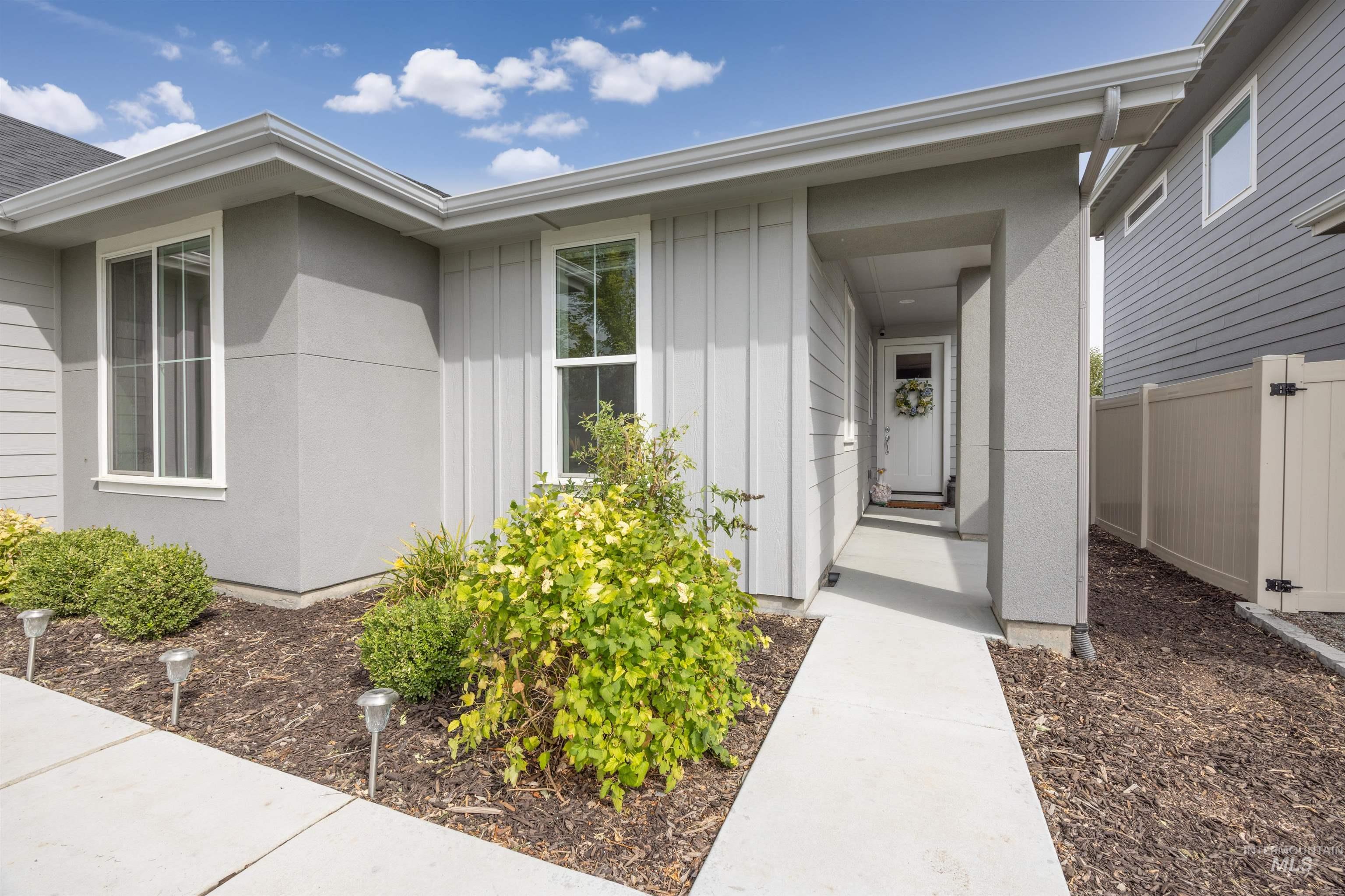 11956 W Piazza St Property Photo 3