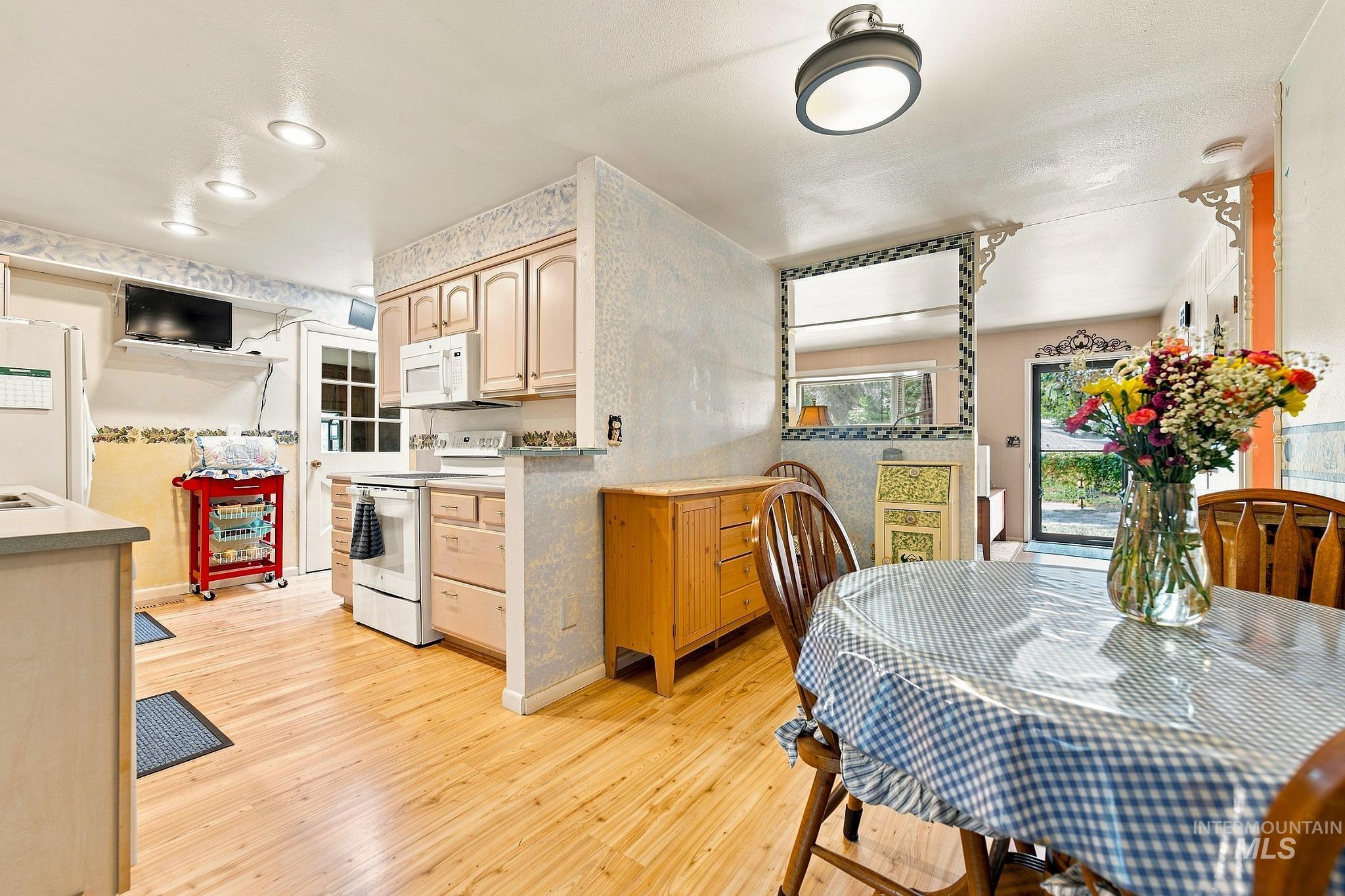 248 N Cobblestone Ln. Property Photo 9