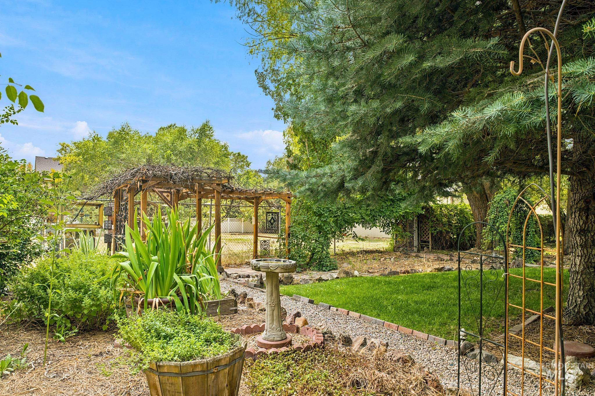 248 N Cobblestone Ln. Property Photo 23