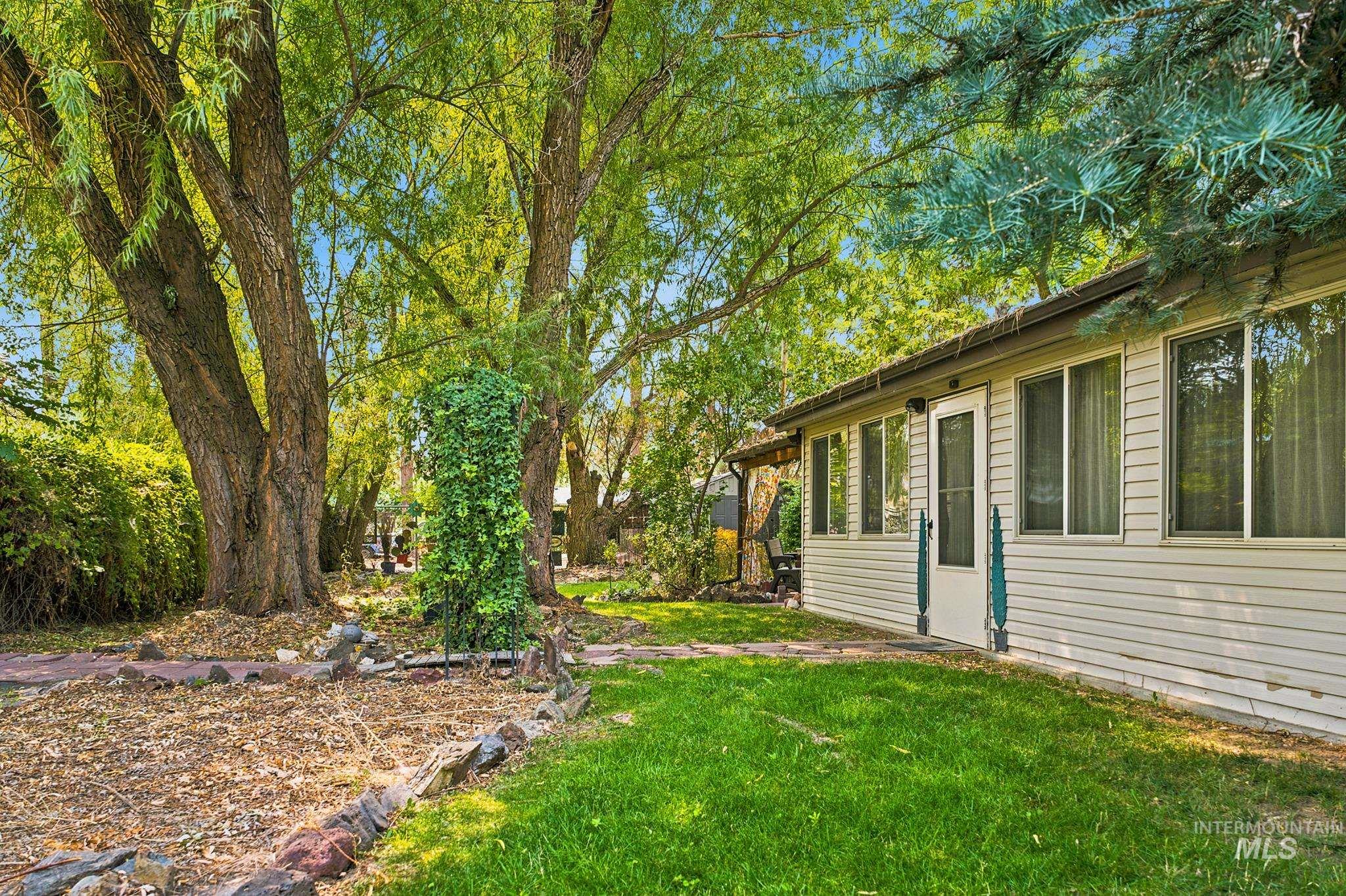 248 N Cobblestone Ln. Property Photo 24