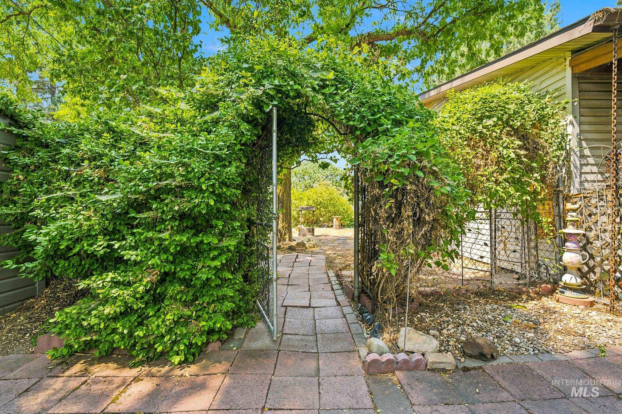 248 N Cobblestone Ln. Property Photo 29