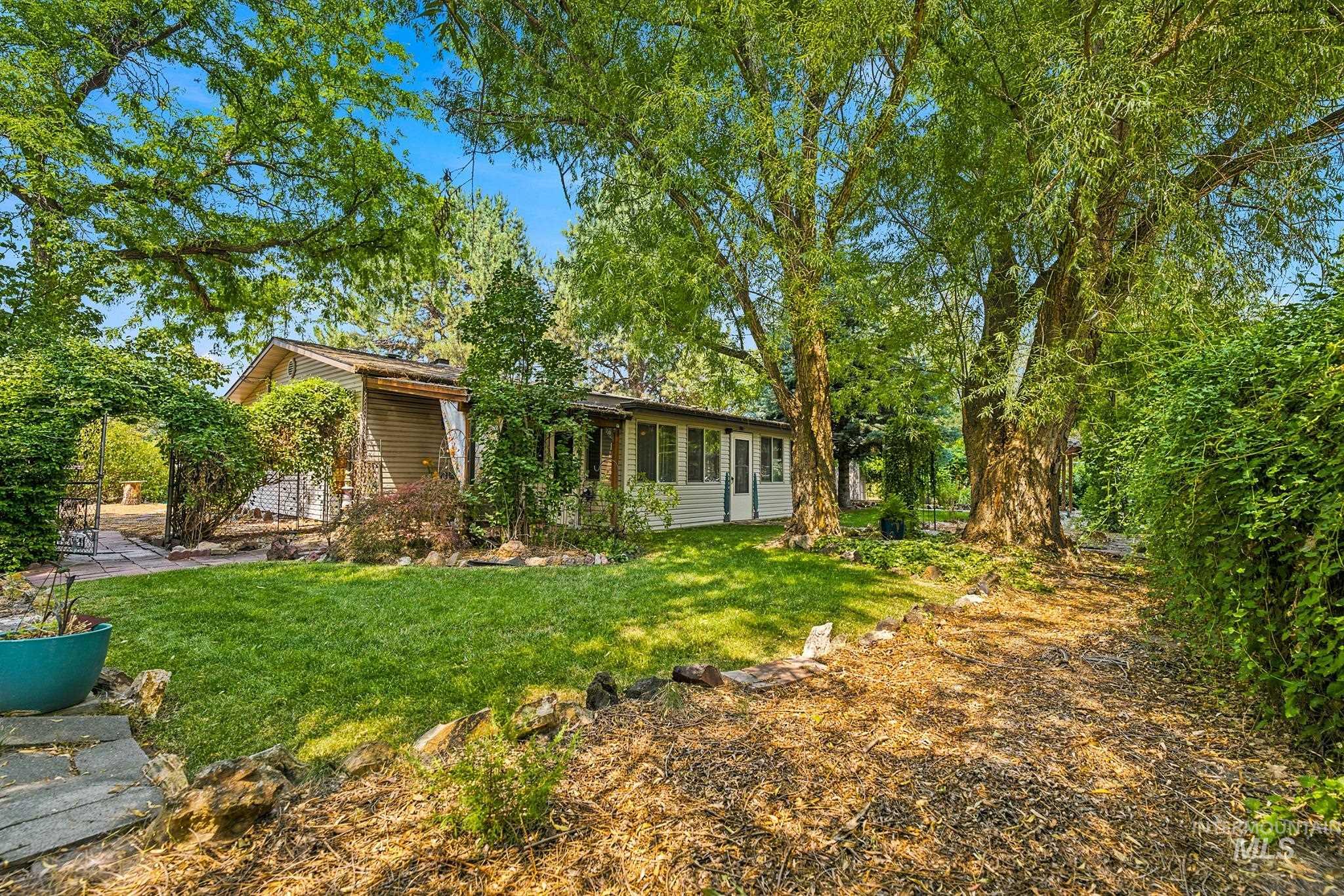 248 N Cobblestone Ln. Property Photo 30